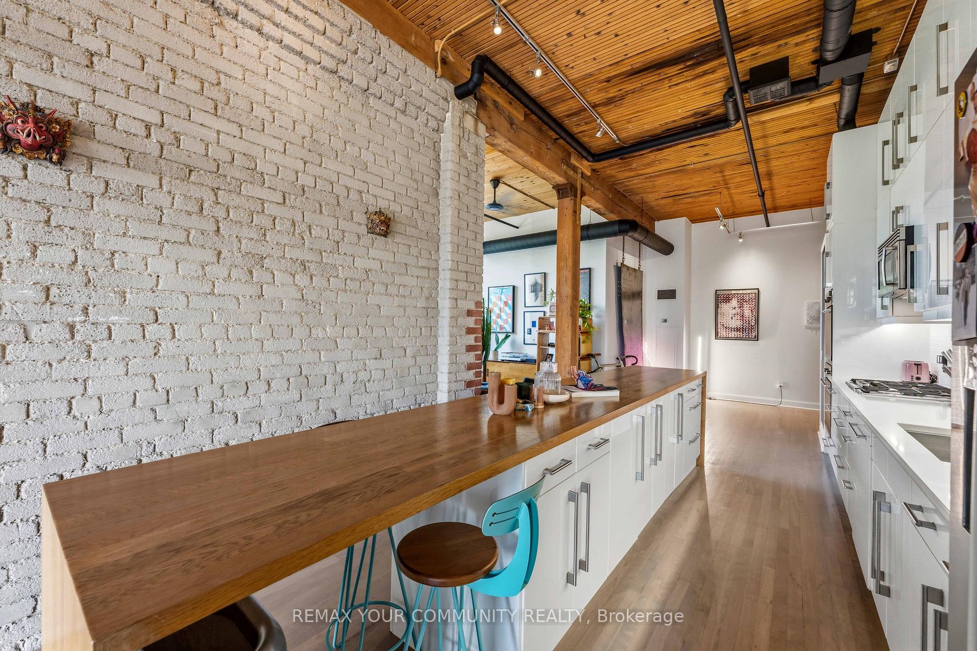 Photo 13 of Unit 301, 993 Queen Street W, Toronto, Trinity-Bellwoods — HOMEH
