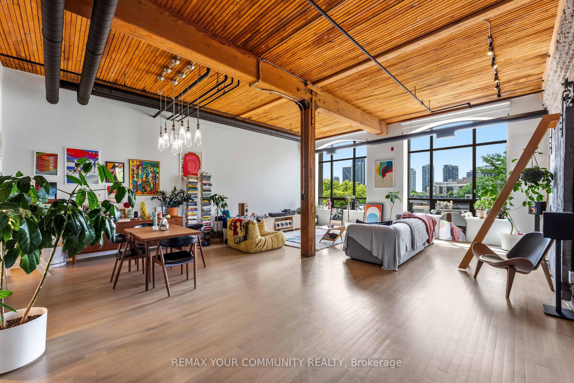 Photo 14 of Unit 301, 993 Queen Street W, Toronto, Trinity-Bellwoods — HOMEH