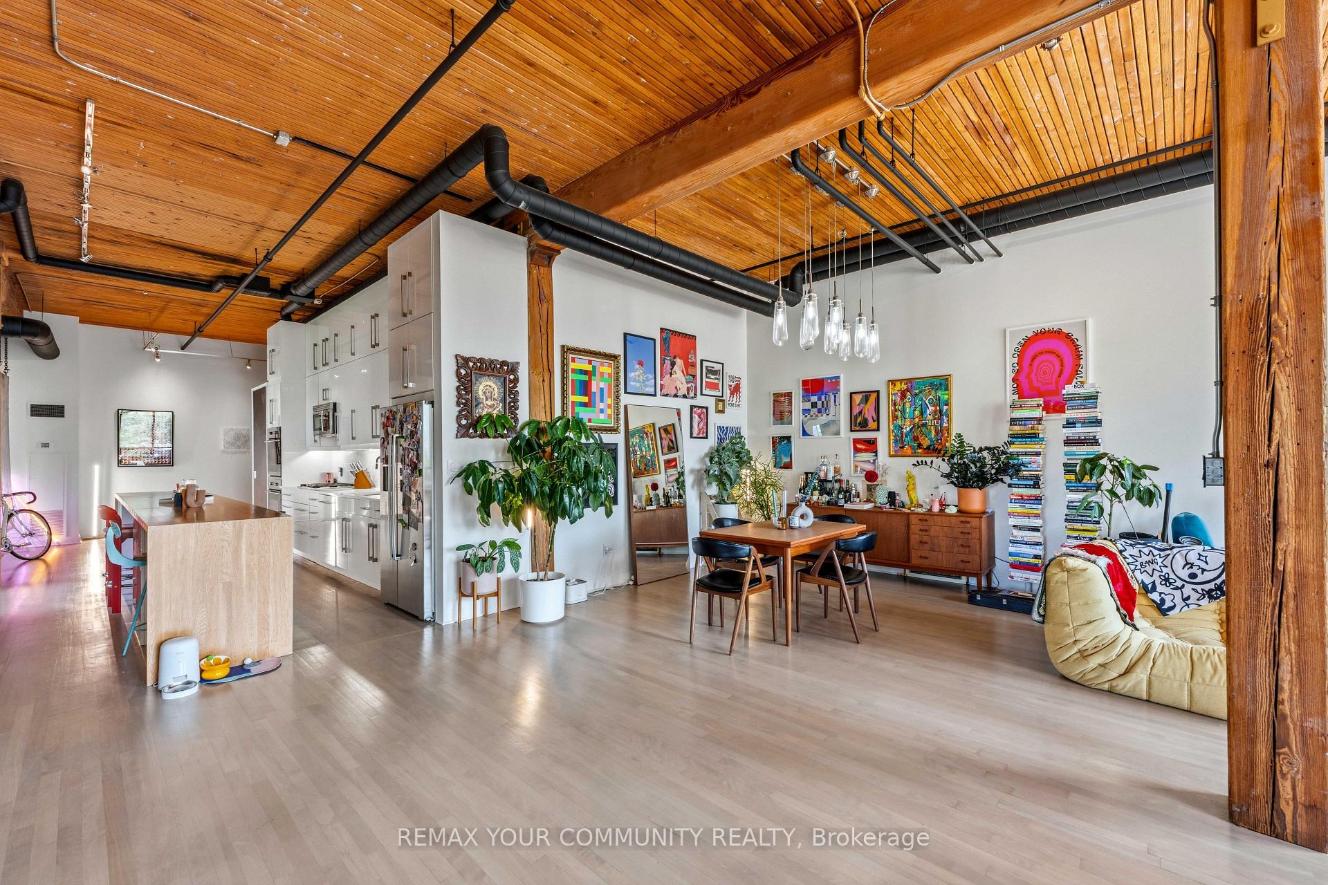 Photo 16 of Unit 301, 993 Queen Street W, Toronto, Trinity-Bellwoods — HOMEH