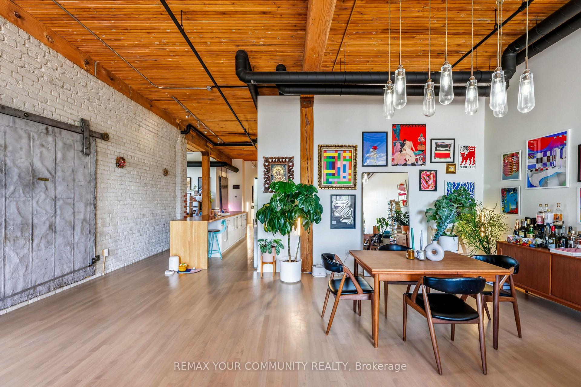 Photo 17 of Unit 301, 993 Queen Street W, Toronto, Trinity-Bellwoods — HOMEH
