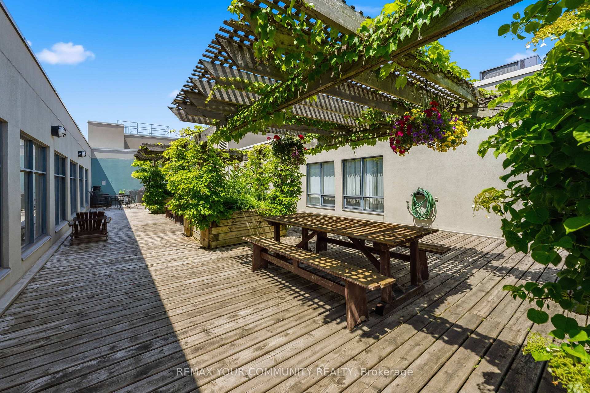 Photo 45 of Unit 301, 993 Queen Street W, Toronto, Trinity-Bellwoods — HOMEH