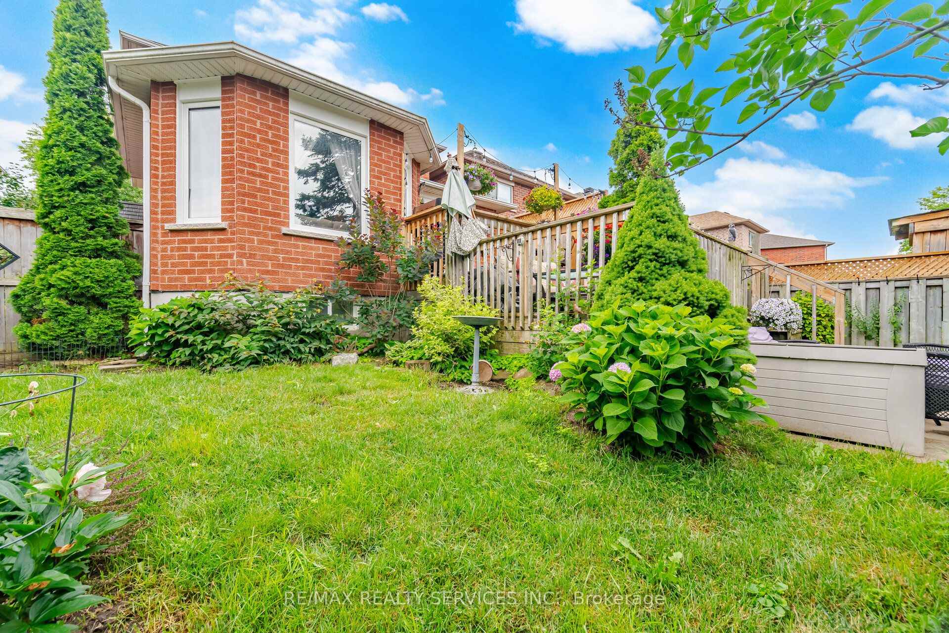 Photo 25 of 30 Henderson Crescent, New Tecumseth, Alliston — HOMEH