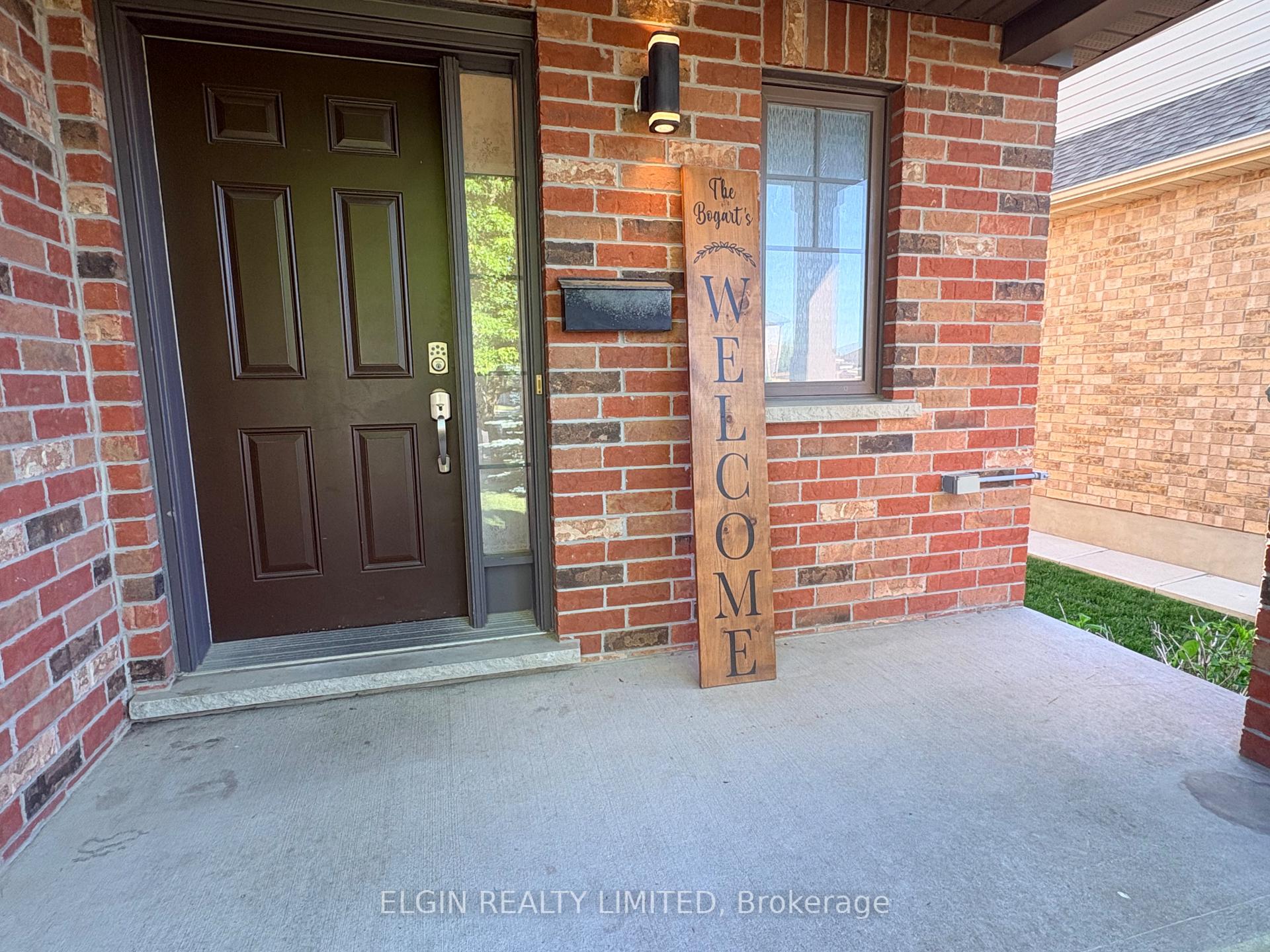 Photo 3 of 44 Peach Tree Boulevard, St. Thomas — HOMEH