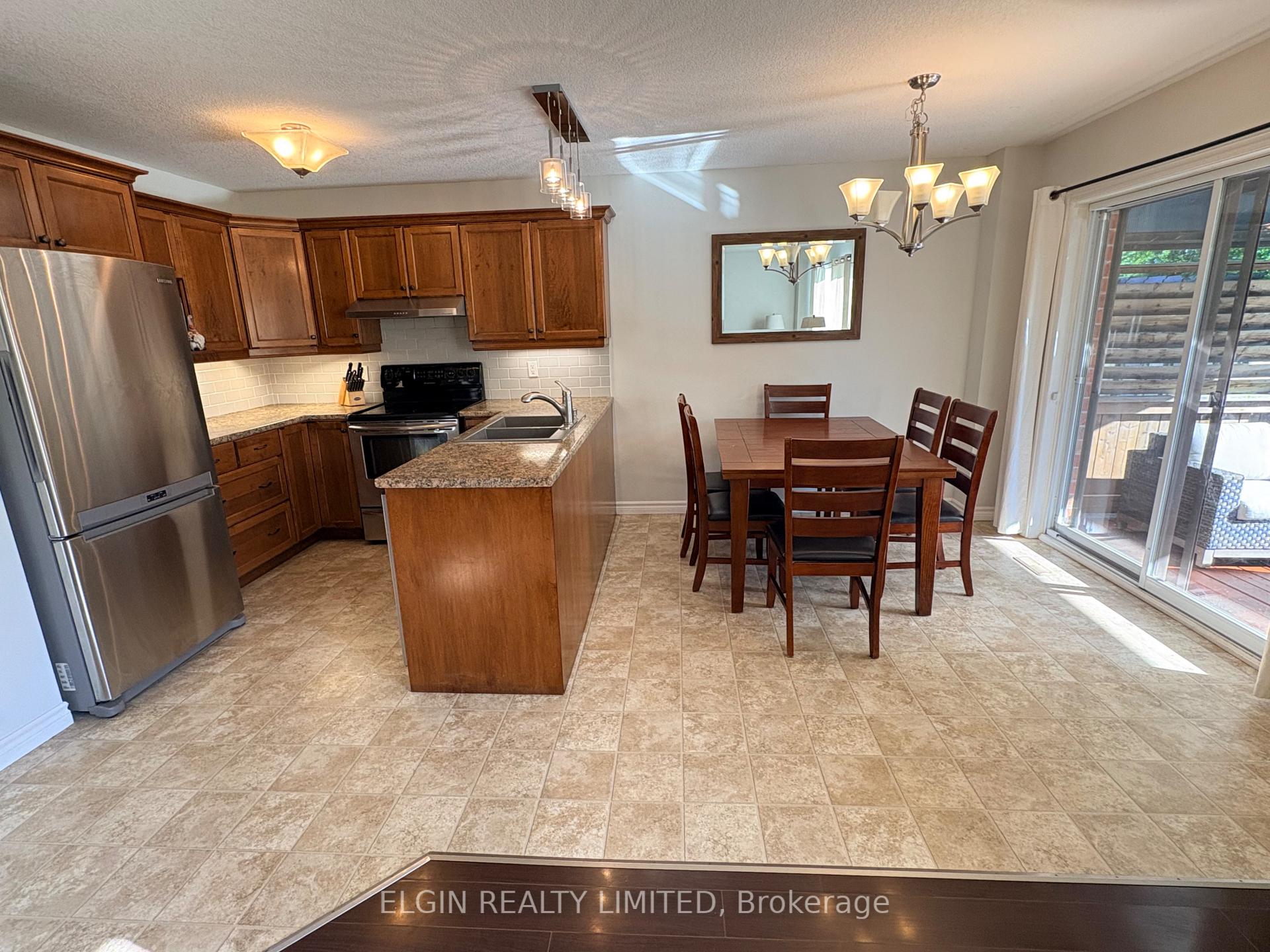 Photo 5 of 44 Peach Tree Boulevard, St. Thomas — HOMEH