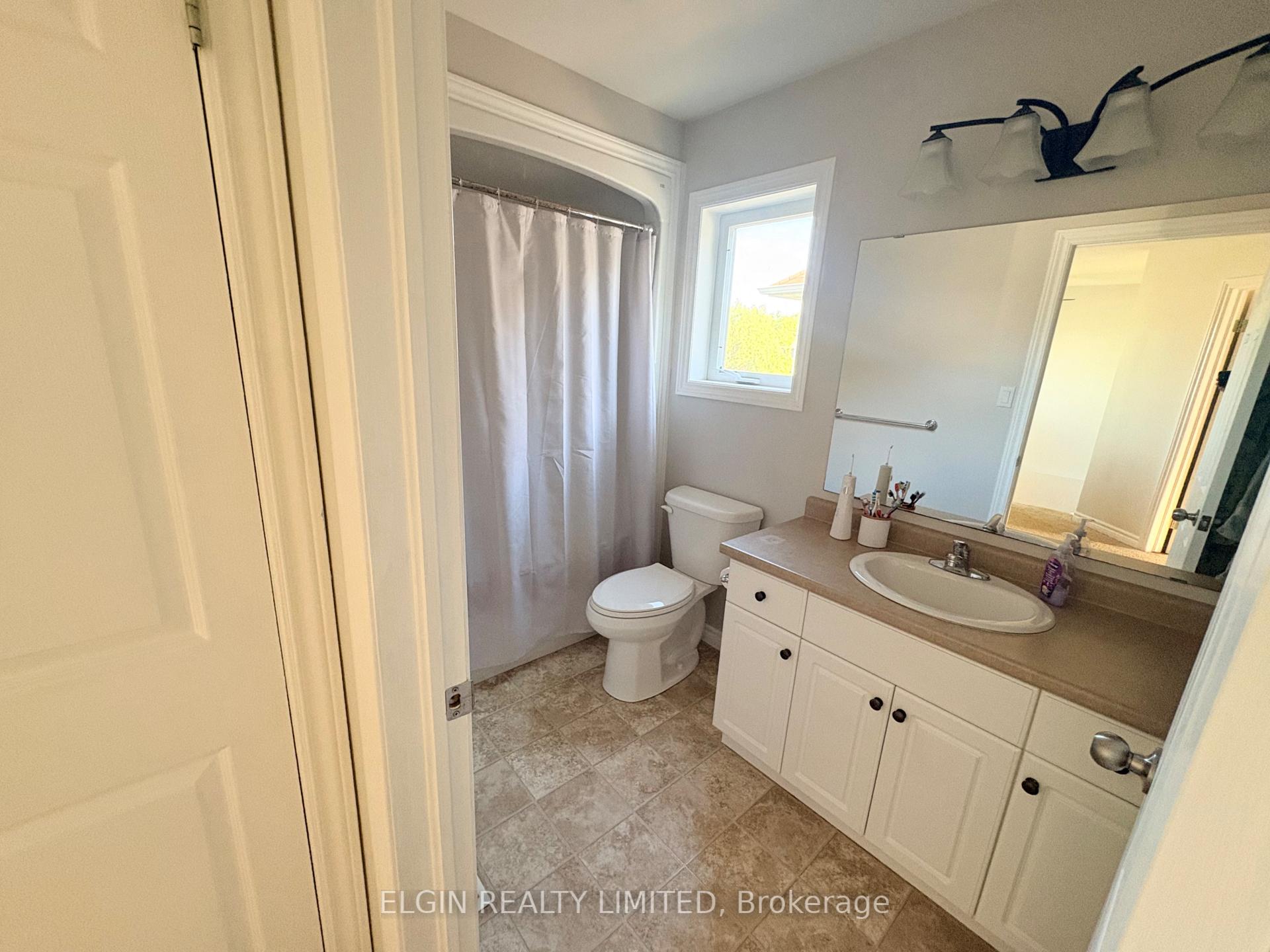 Photo 13 of 44 Peach Tree Boulevard, St. Thomas — HOMEH