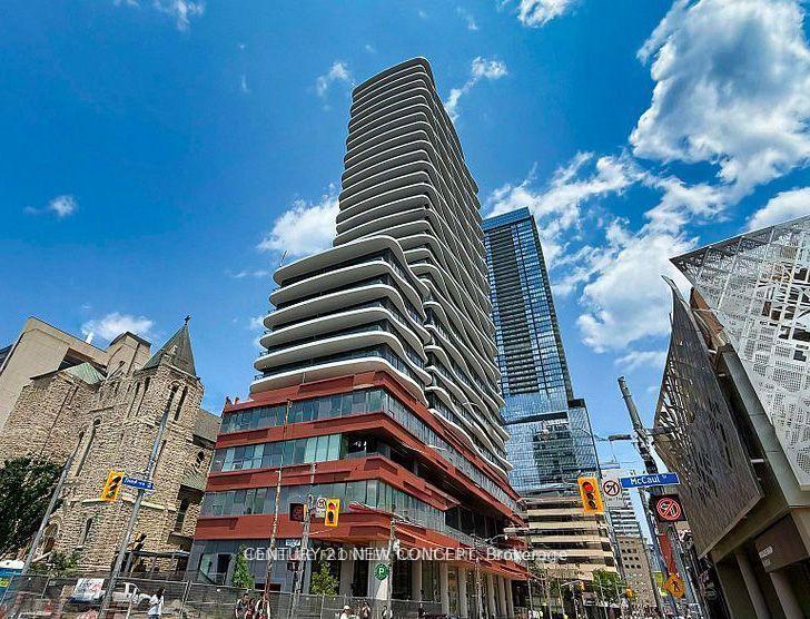 Front of Unit 2112, 280 Dundas Street W
