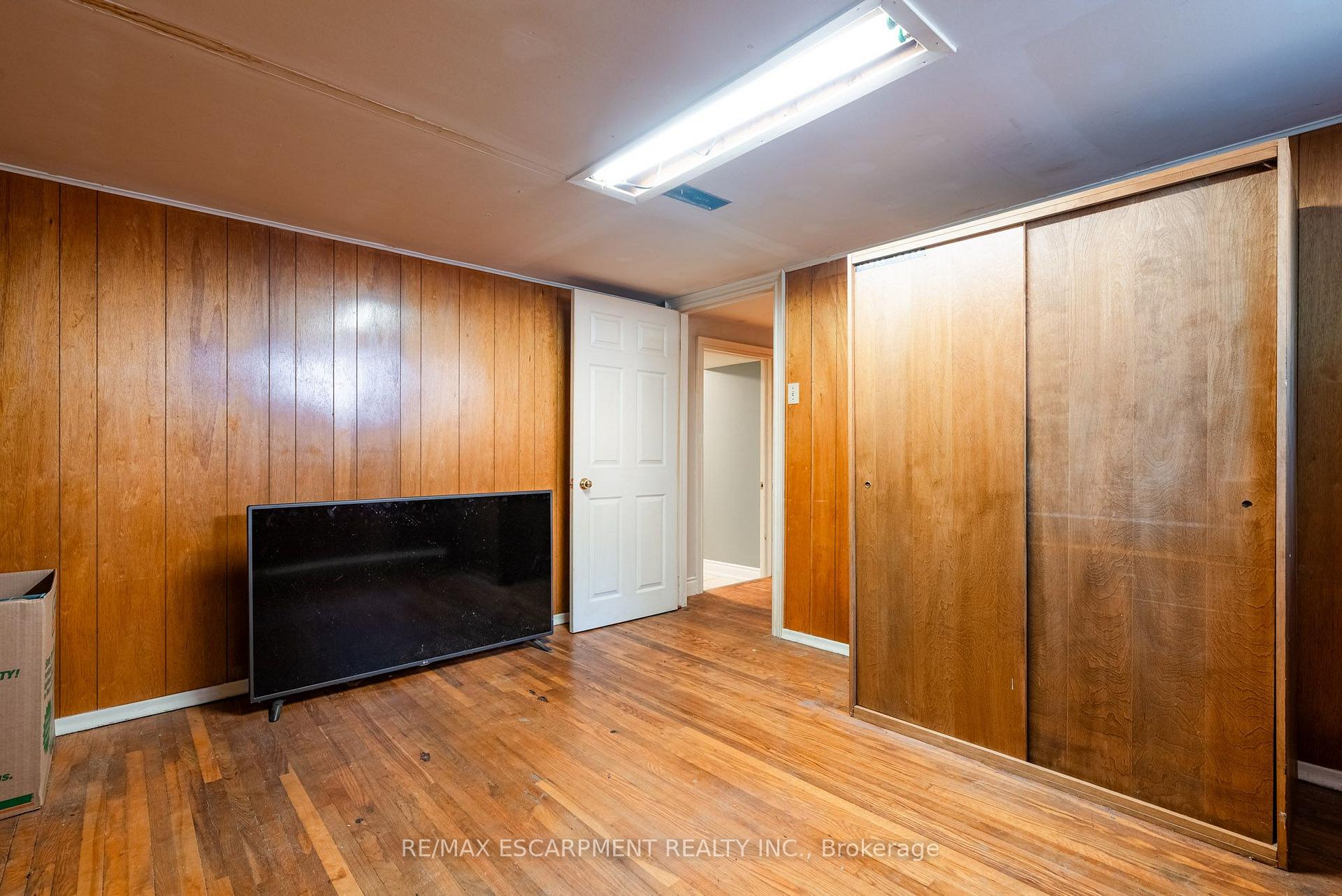 Photo 20 of 1315 Rosemary Crescent, Burlington, Mountainside — HOMEH