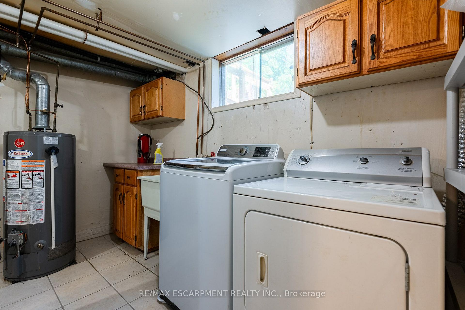 Photo 22 of 1315 Rosemary Crescent, Burlington, Mountainside — HOMEH