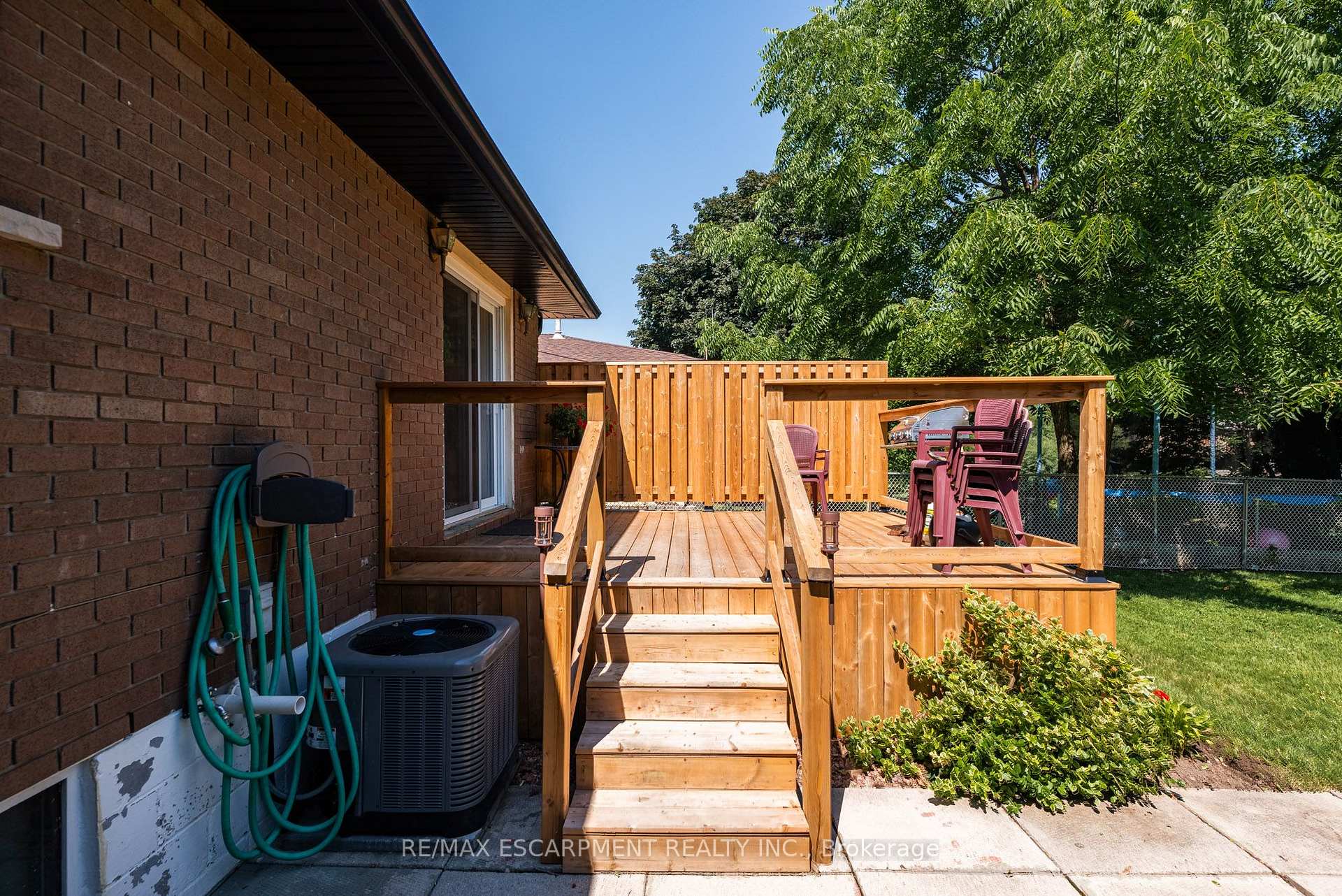 Photo 26 of 1315 Rosemary Crescent, Burlington, Mountainside — HOMEH
