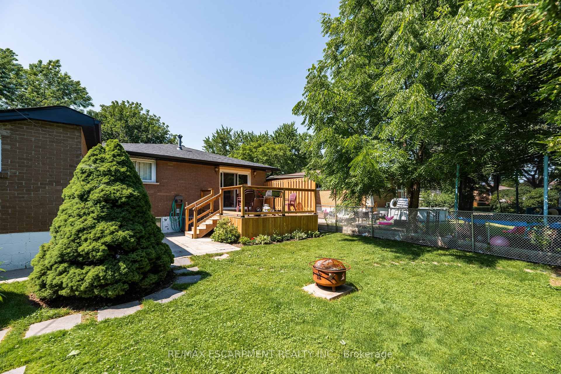 Photo 28 of 1315 Rosemary Crescent, Burlington, Mountainside — HOMEH