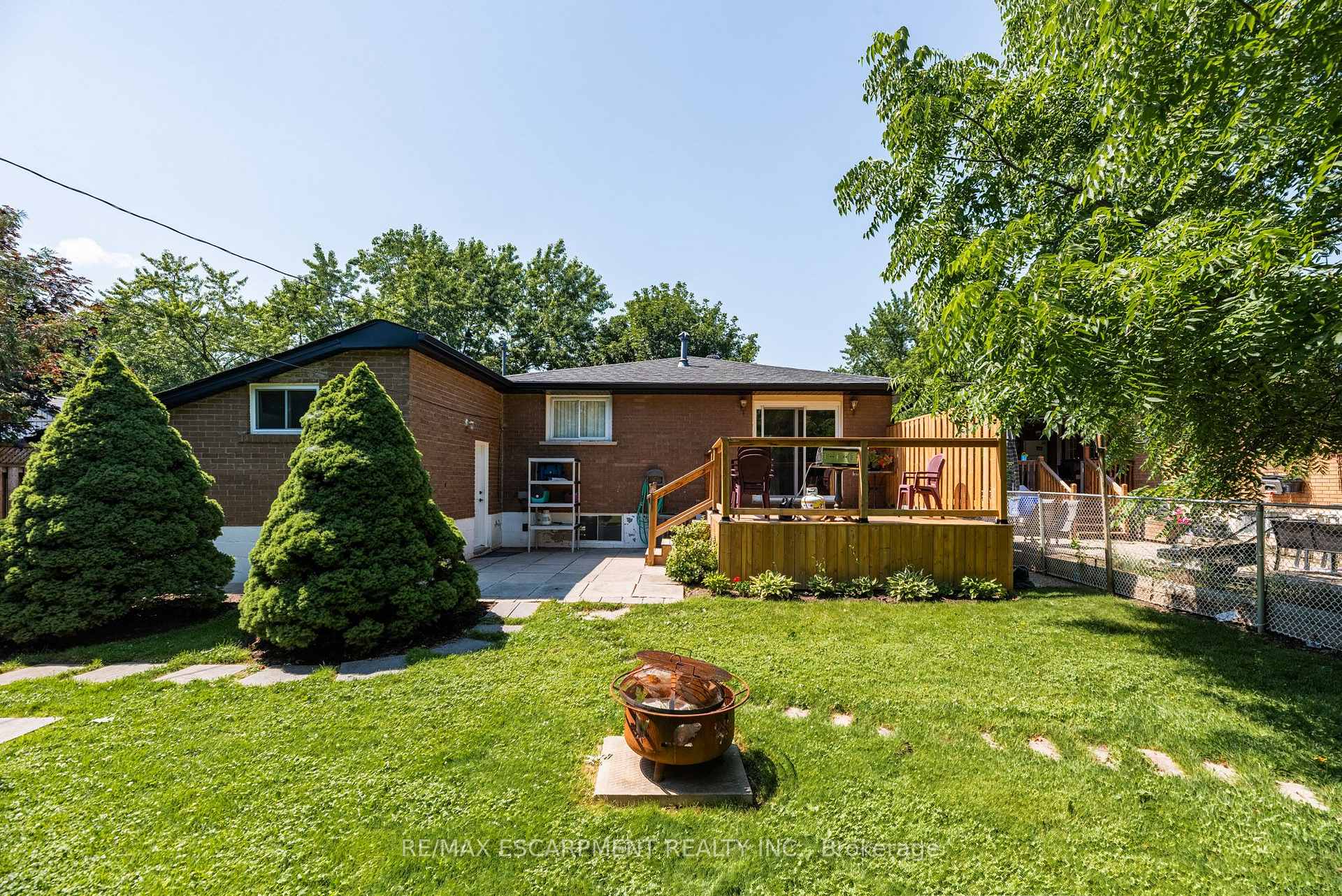 Photo 30 of 1315 Rosemary Crescent, Burlington, Mountainside — HOMEH