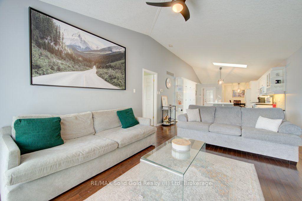 Photo 17 of 330 Lake Louise Boulevard, Waterloo, Conservation Meadows — HOMEH