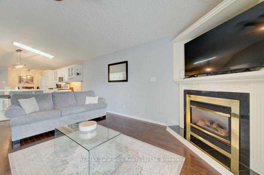 Photo 18 of 330 Lake Louise Boulevard, Waterloo, Conservation Meadows — HOMEH