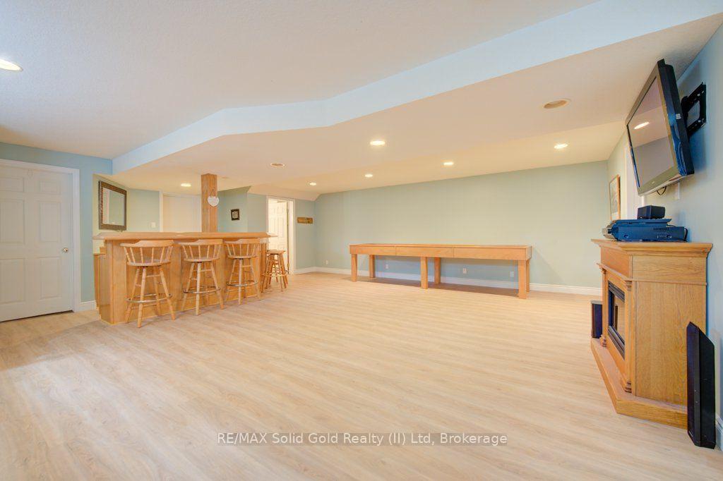 Photo 27 of 330 Lake Louise Boulevard, Waterloo, Conservation Meadows — HOMEH
