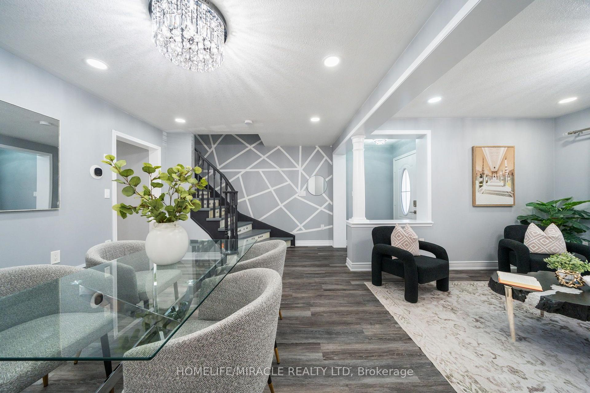 Photo 7 of 151 Baldwin Drive, Cambridge, Silver Heights — HOMEH