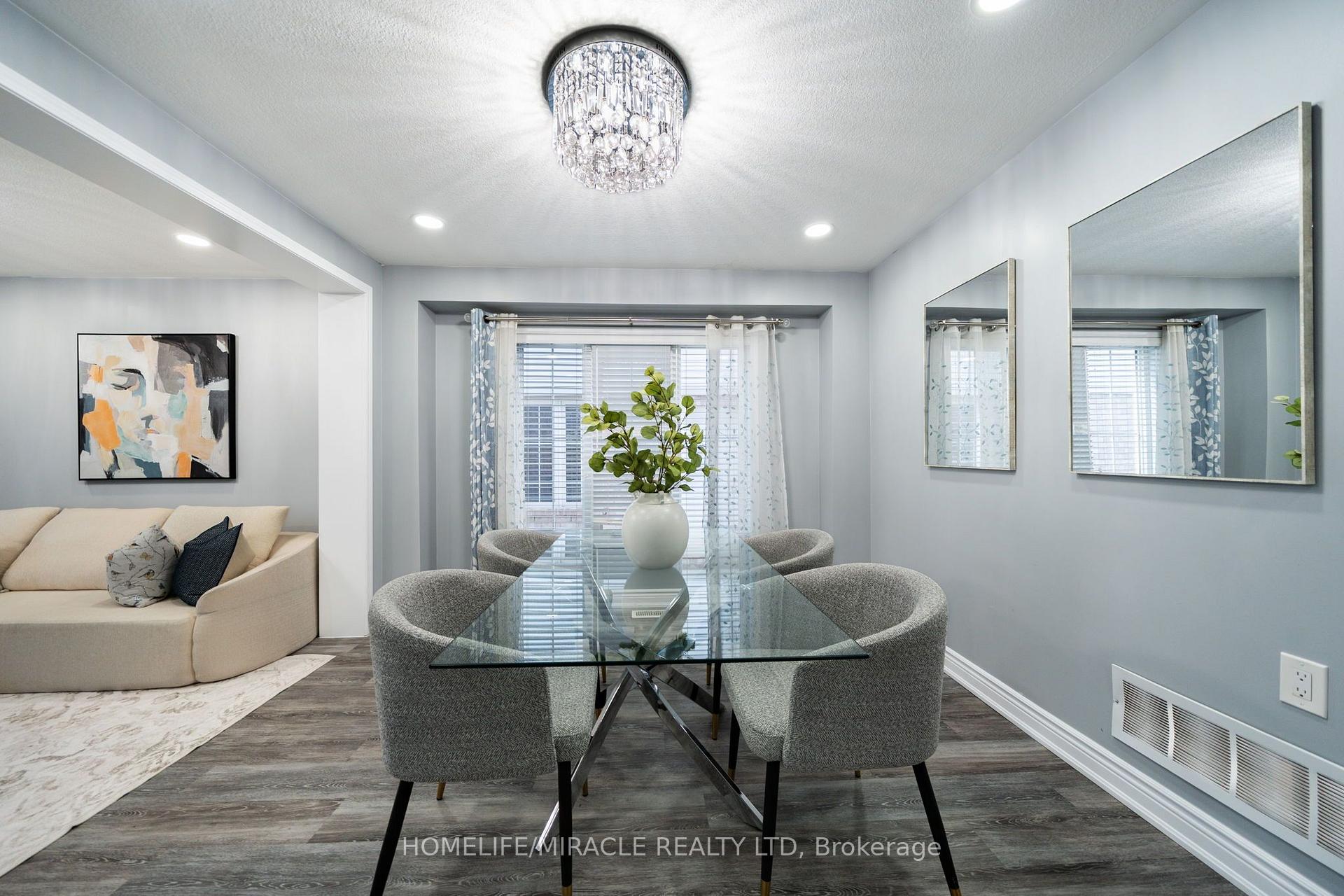Photo 13 of 151 Baldwin Drive, Cambridge, Silver Heights — HOMEH