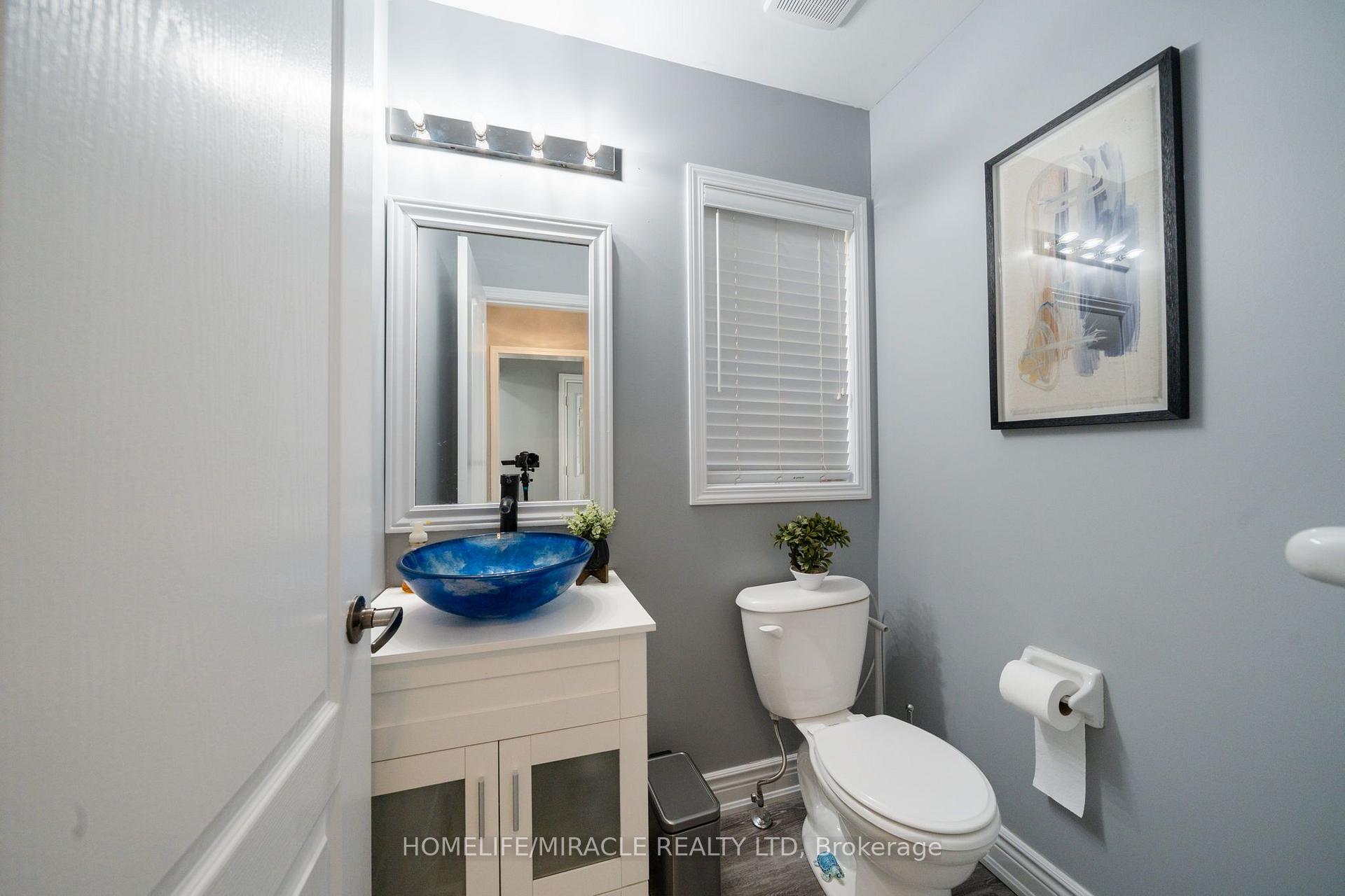 Photo 14 of 151 Baldwin Drive, Cambridge, Silver Heights — HOMEH