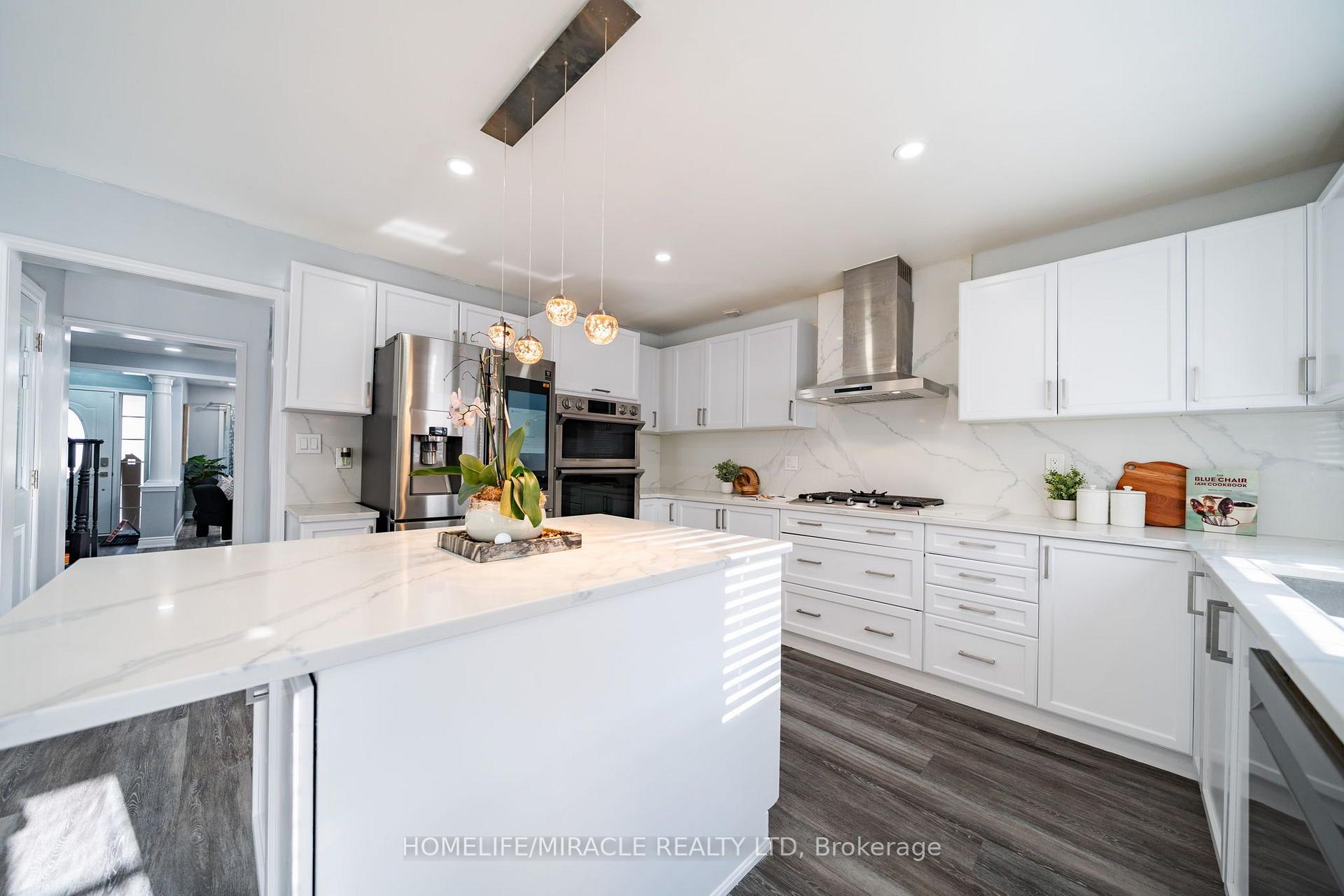 Photo 16 of 151 Baldwin Drive, Cambridge, Silver Heights — HOMEH