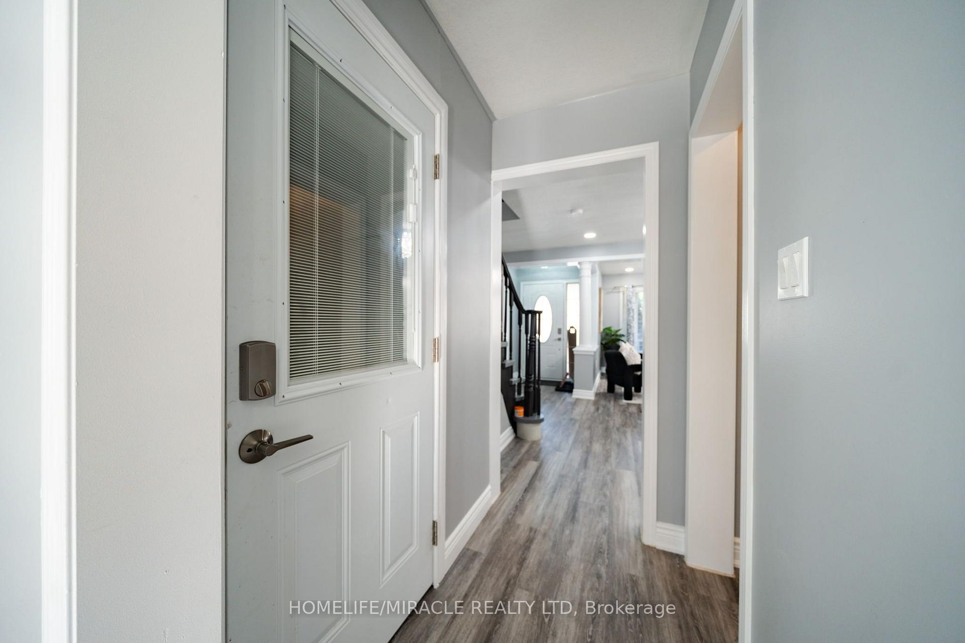Photo 35 of 151 Baldwin Drive, Cambridge, Silver Heights — HOMEH
