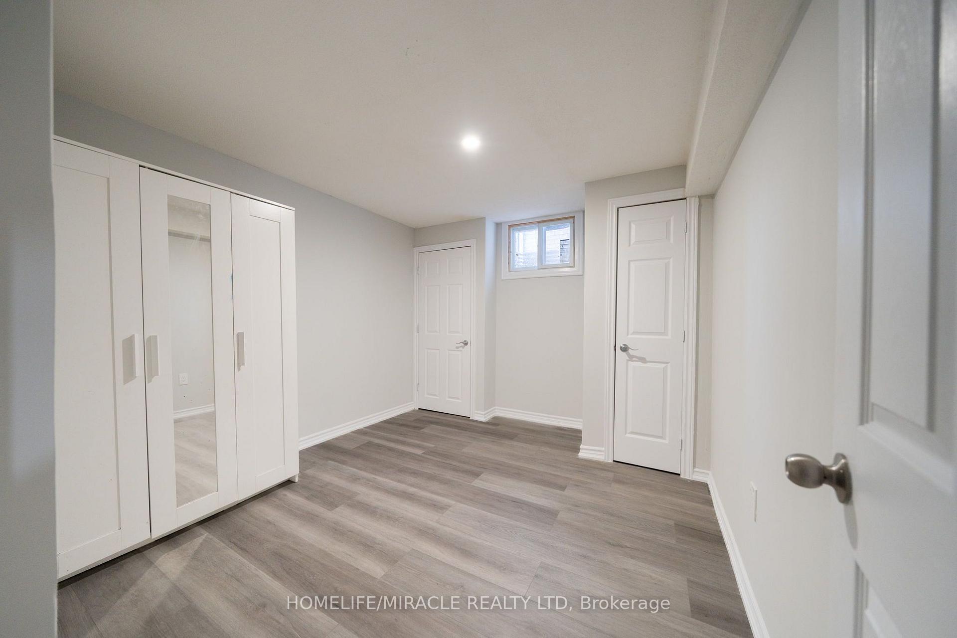 Photo 46 of 151 Baldwin Drive, Cambridge, Silver Heights — HOMEH