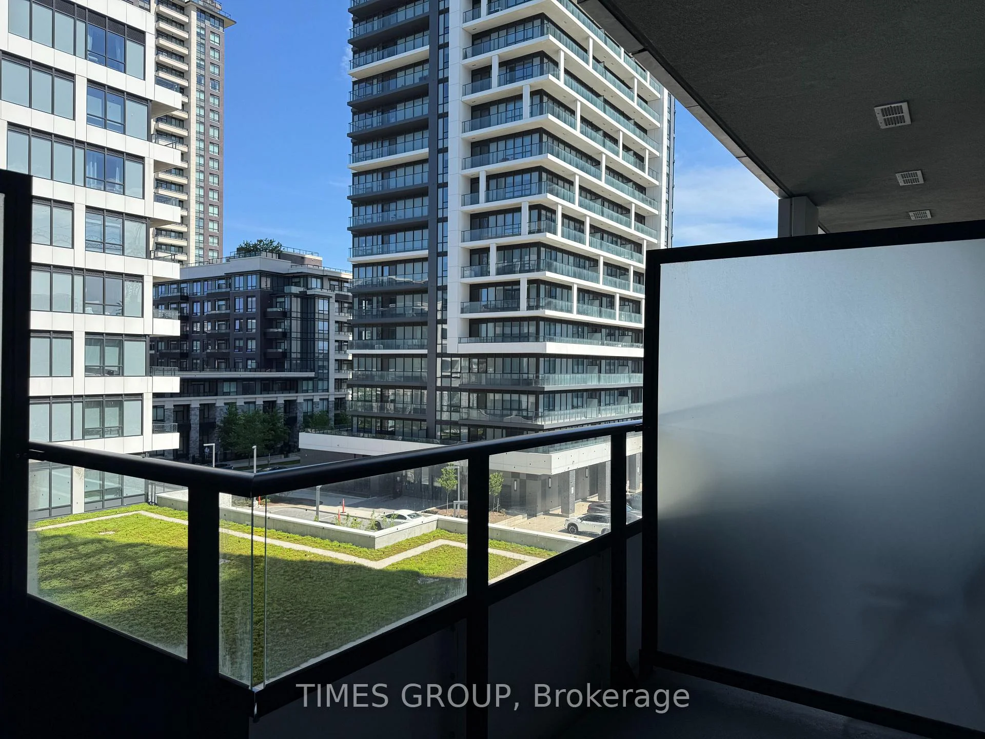 Photo 18 of Unit 329, 38 Water Walk Drive, Markham, Unionville — HOMEH
