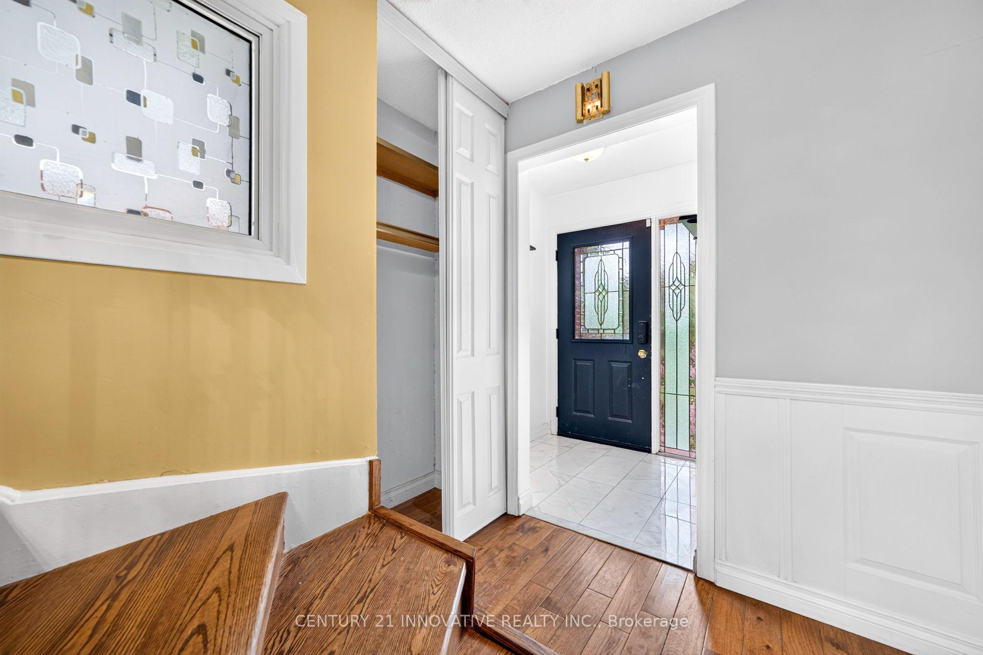 Photo 6 of 154 Fanshawe Drive, Brampton, Heart Lake West — HOMEH