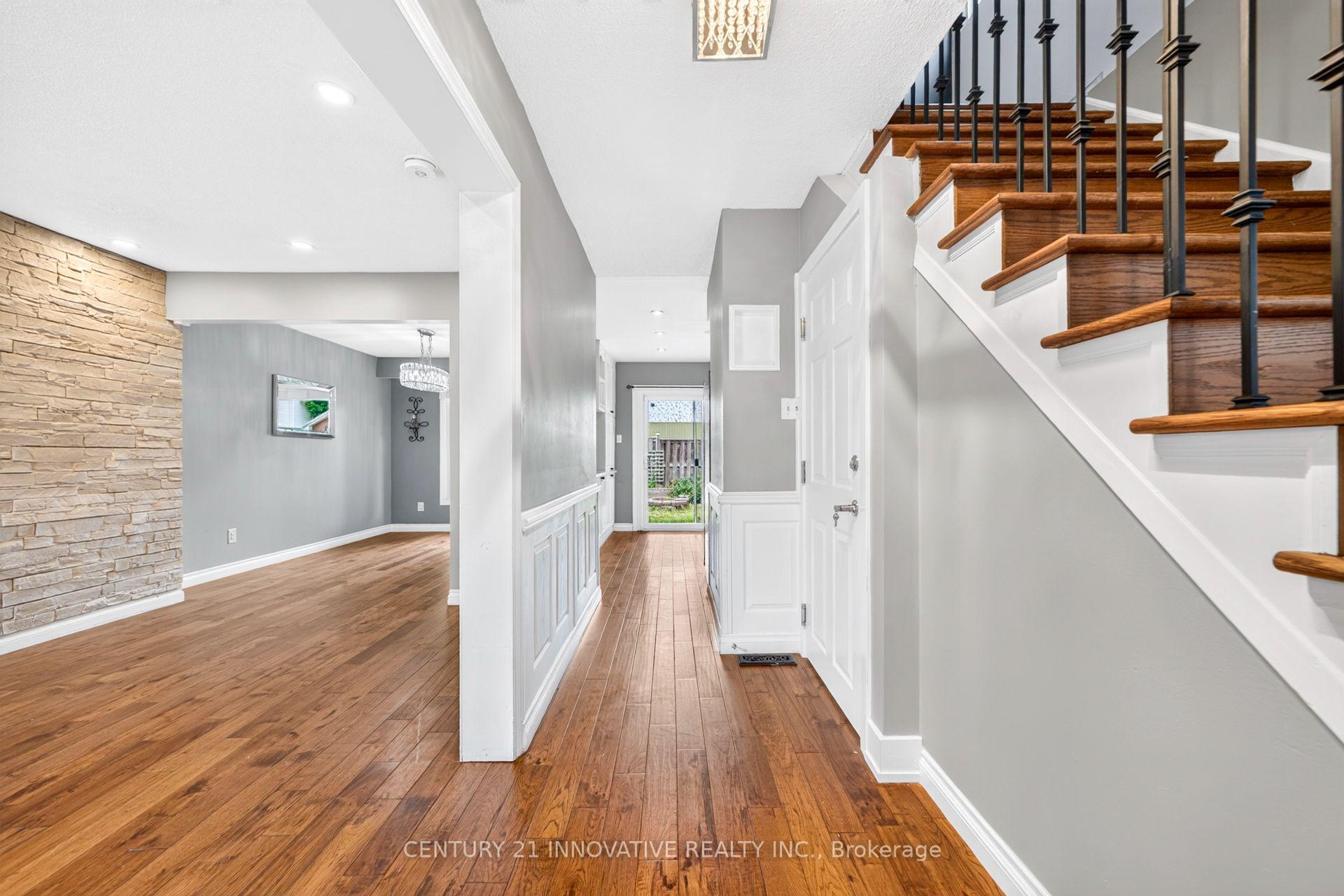 Photo 8 of 154 Fanshawe Drive, Brampton, Heart Lake West — HOMEH
