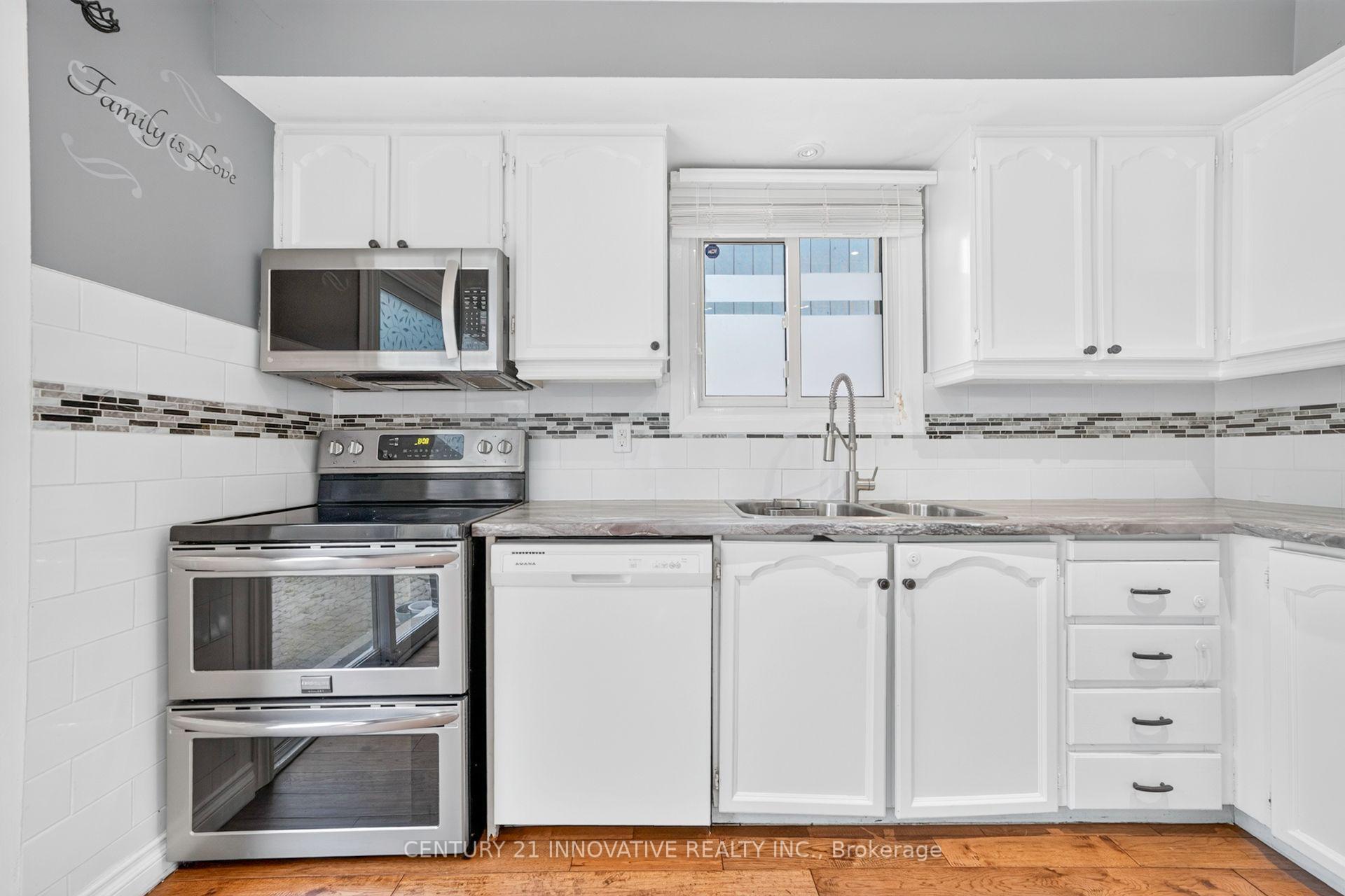 Photo 13 of 154 Fanshawe Drive, Brampton, Heart Lake West — HOMEH