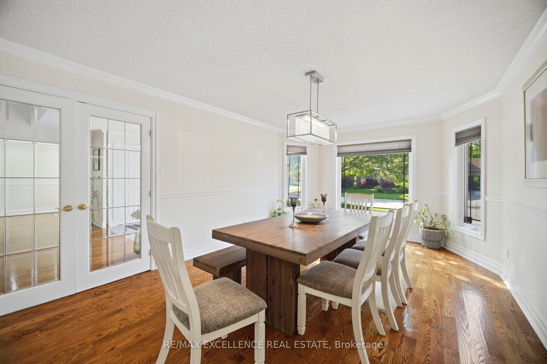 Photo 13 of 28 Ridelle Court, Brampton, Heart Lake West — HOMEH