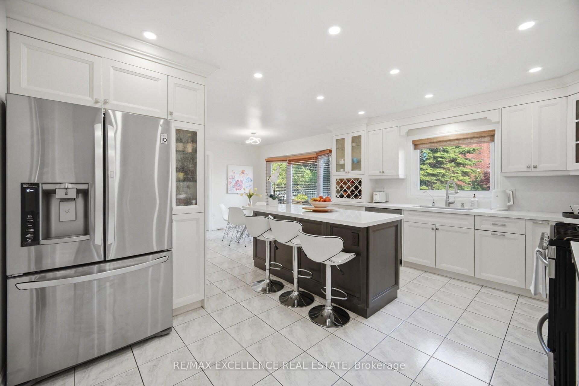 Photo 14 of 28 Ridelle Court, Brampton, Heart Lake West — HOMEH