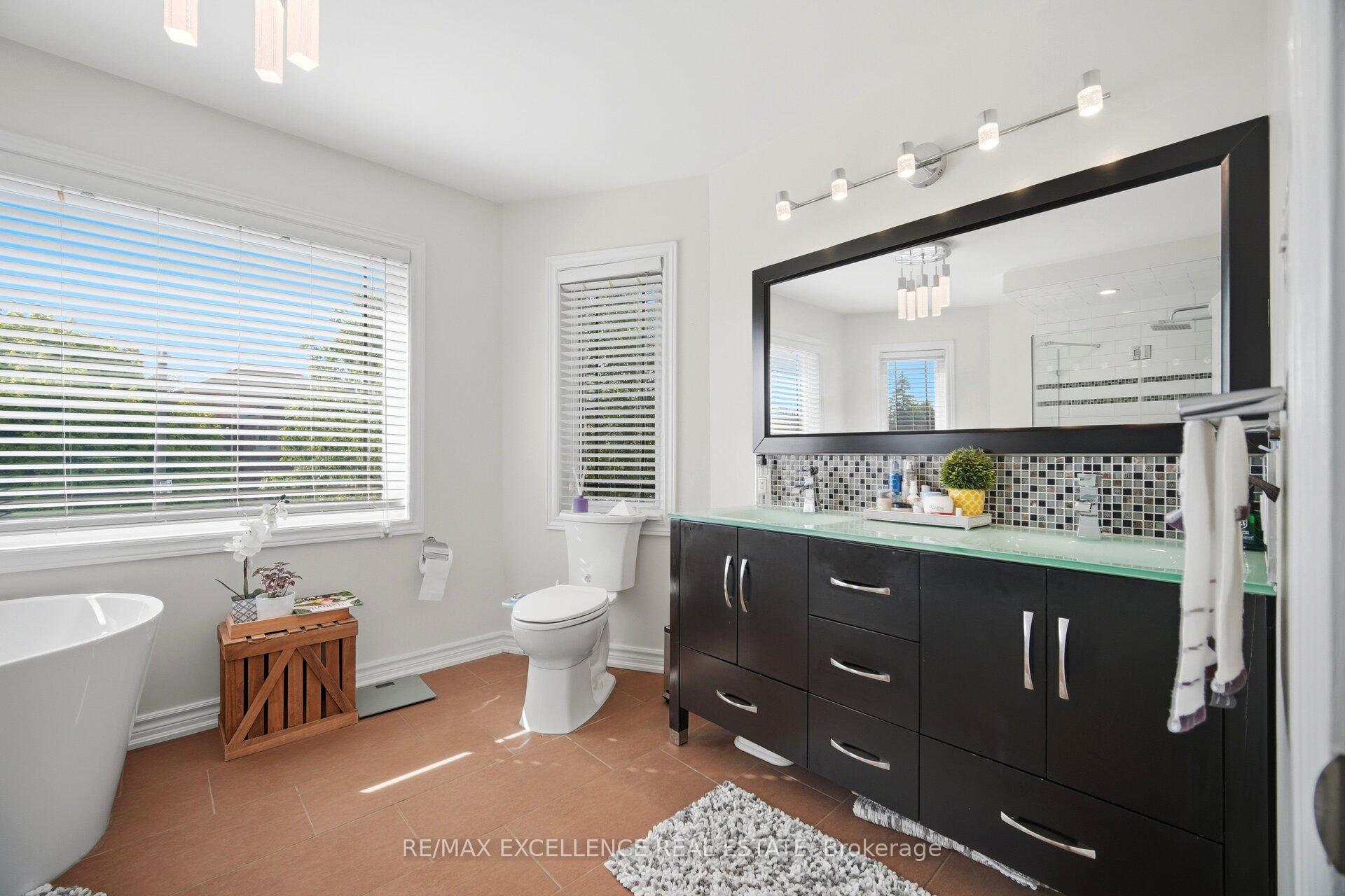 Photo 24 of 28 Ridelle Court, Brampton, Heart Lake West — HOMEH