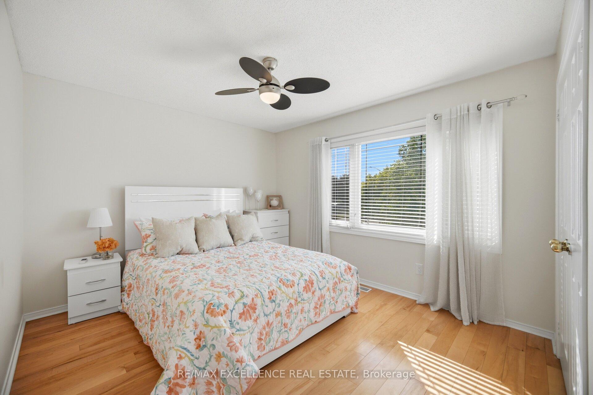 Photo 30 of 28 Ridelle Court, Brampton, Heart Lake West — HOMEH