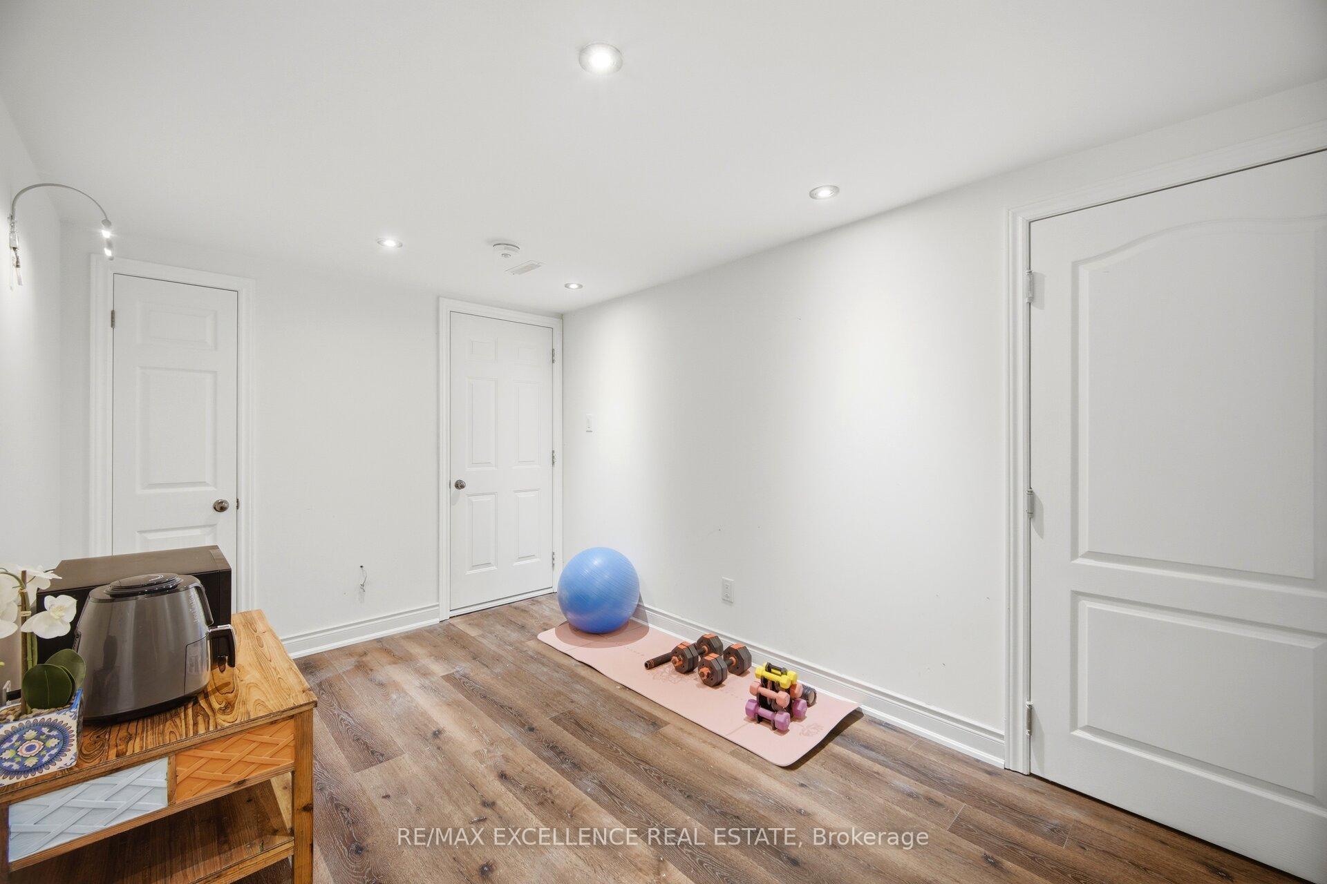 Photo 34 of 28 Ridelle Court, Brampton, Heart Lake West — HOMEH