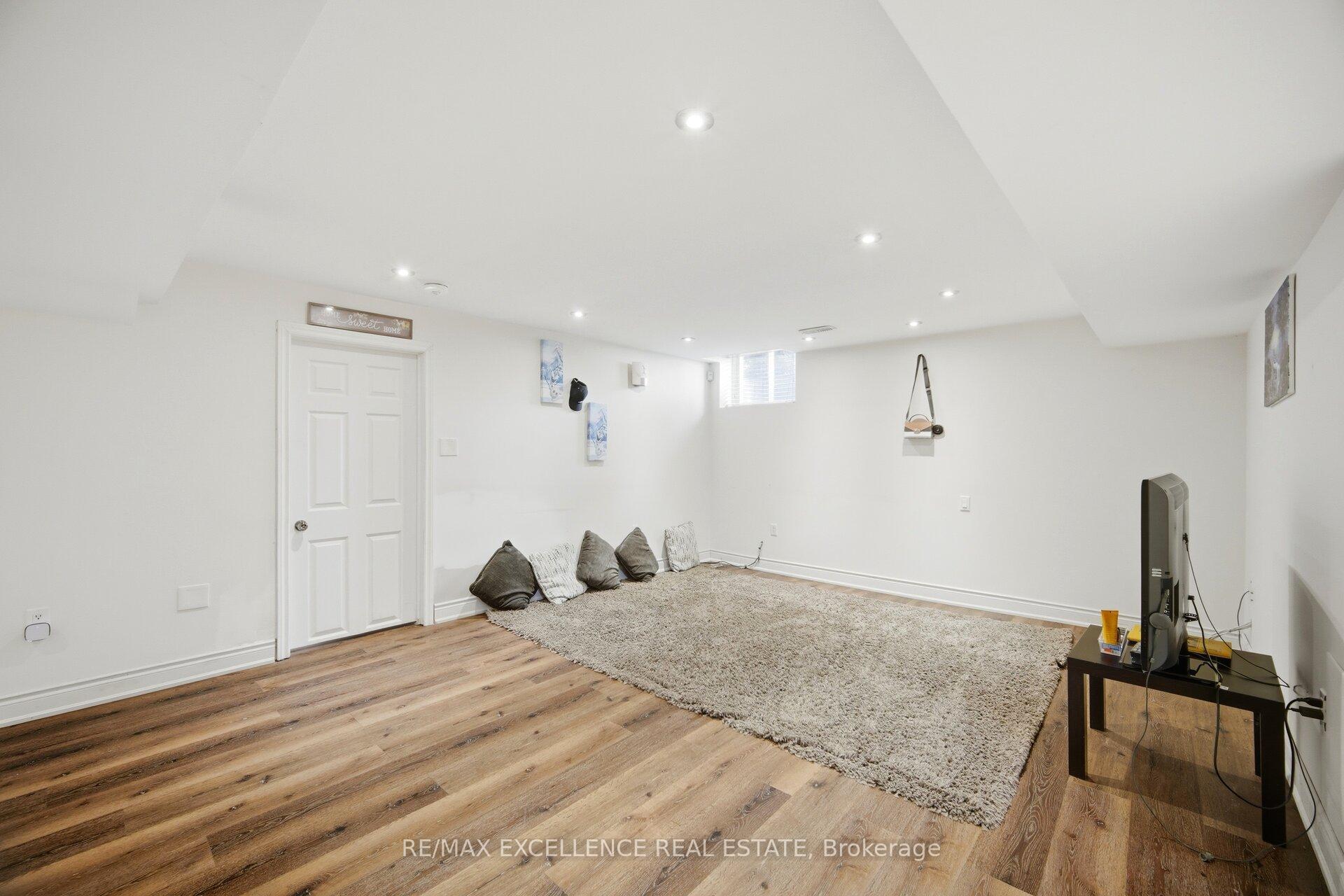 Photo 37 of 28 Ridelle Court, Brampton, Heart Lake West — HOMEH
