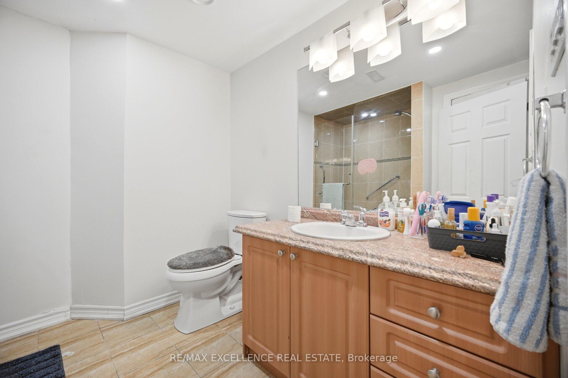 Photo 42 of 28 Ridelle Court, Brampton, Heart Lake West — HOMEH