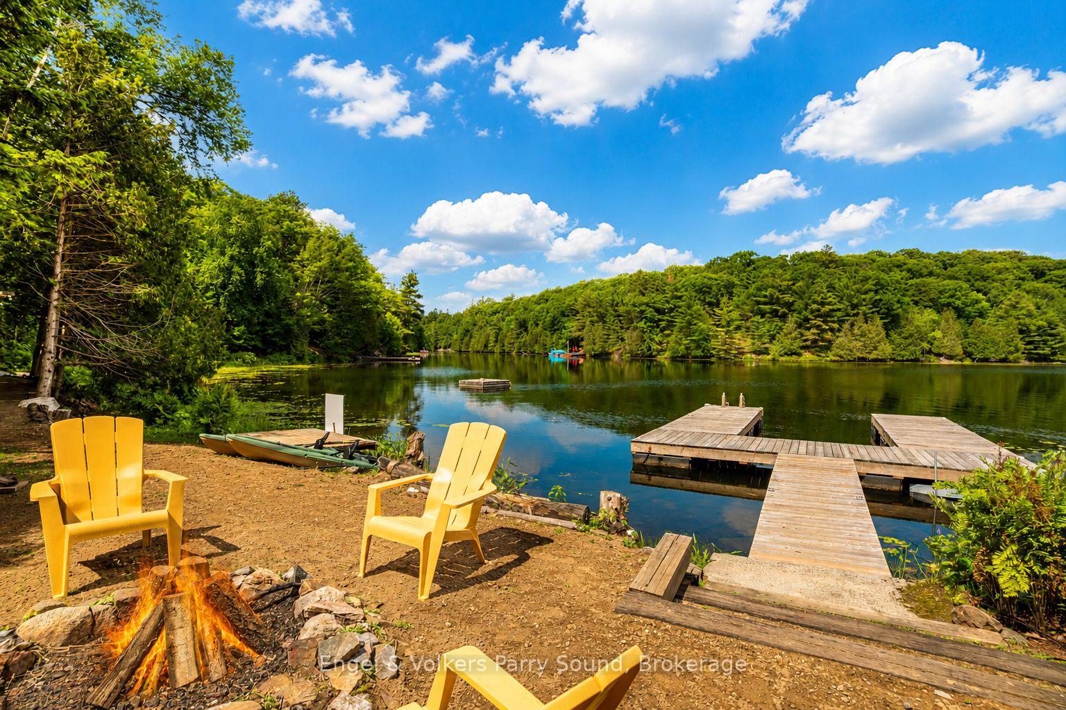 Photo 4 of 27 Lower Lane, Seguin — HOMEH