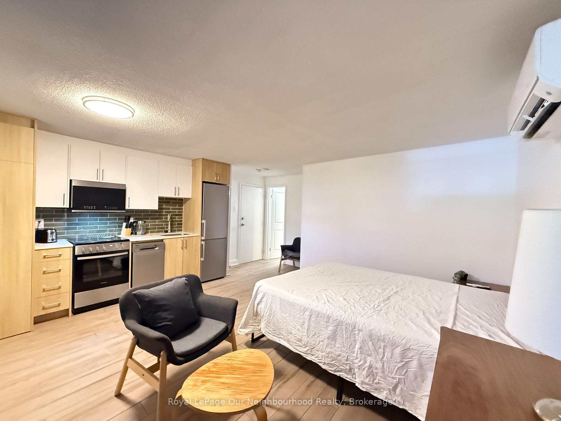 Photo 5 of Unit 104, 160 Dowling Avenue, Toronto, South Parkdale — HOMEH