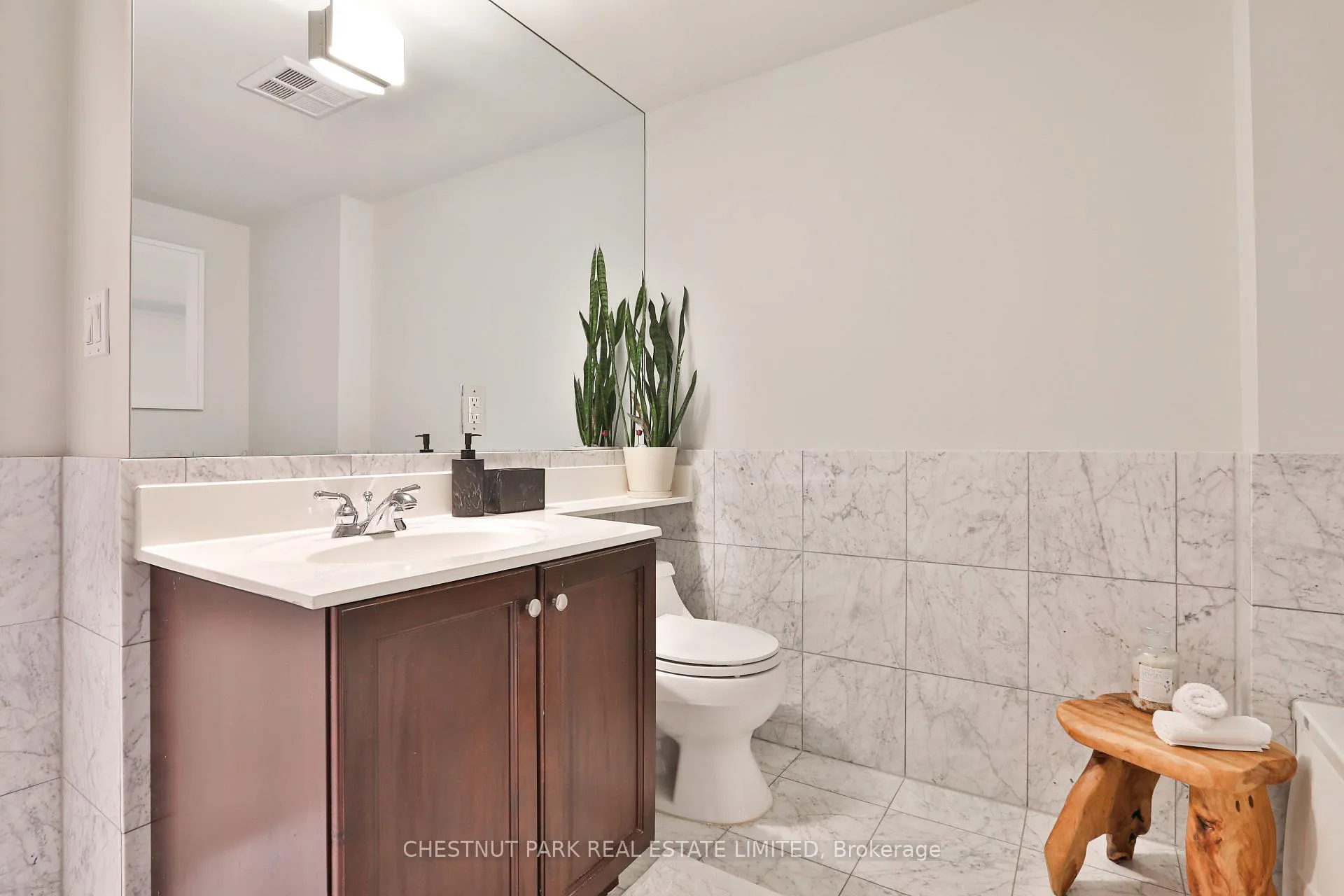 Photo 13 of Unit 716, 1 Balmoral Avenue, Toronto, Yonge-St. Clair — HOMEH
