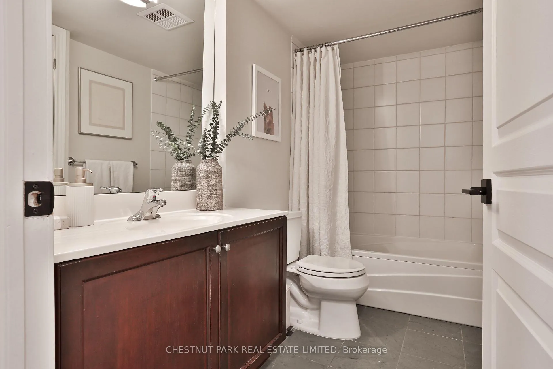 Photo 16 of Unit 716, 1 Balmoral Avenue, Toronto, Yonge-St. Clair — HOMEH
