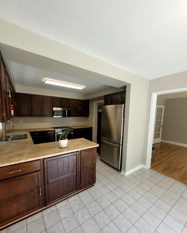 Photo 6 of 41 keffer Circle, Newmarket, Armitage — HOMEH