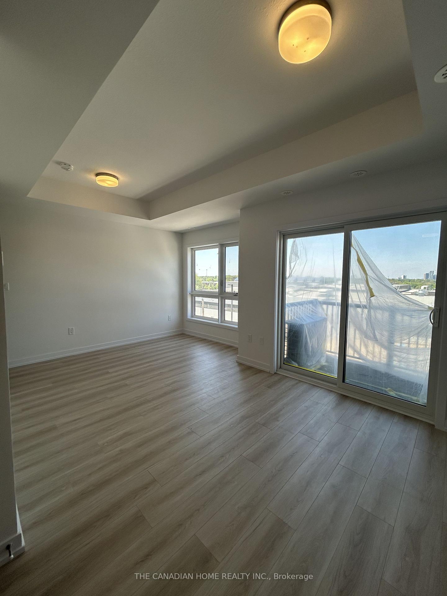 Photo 5 of Unit P11, 25 Palace Street, Kitchener, Laurentian Hills — HOMEH