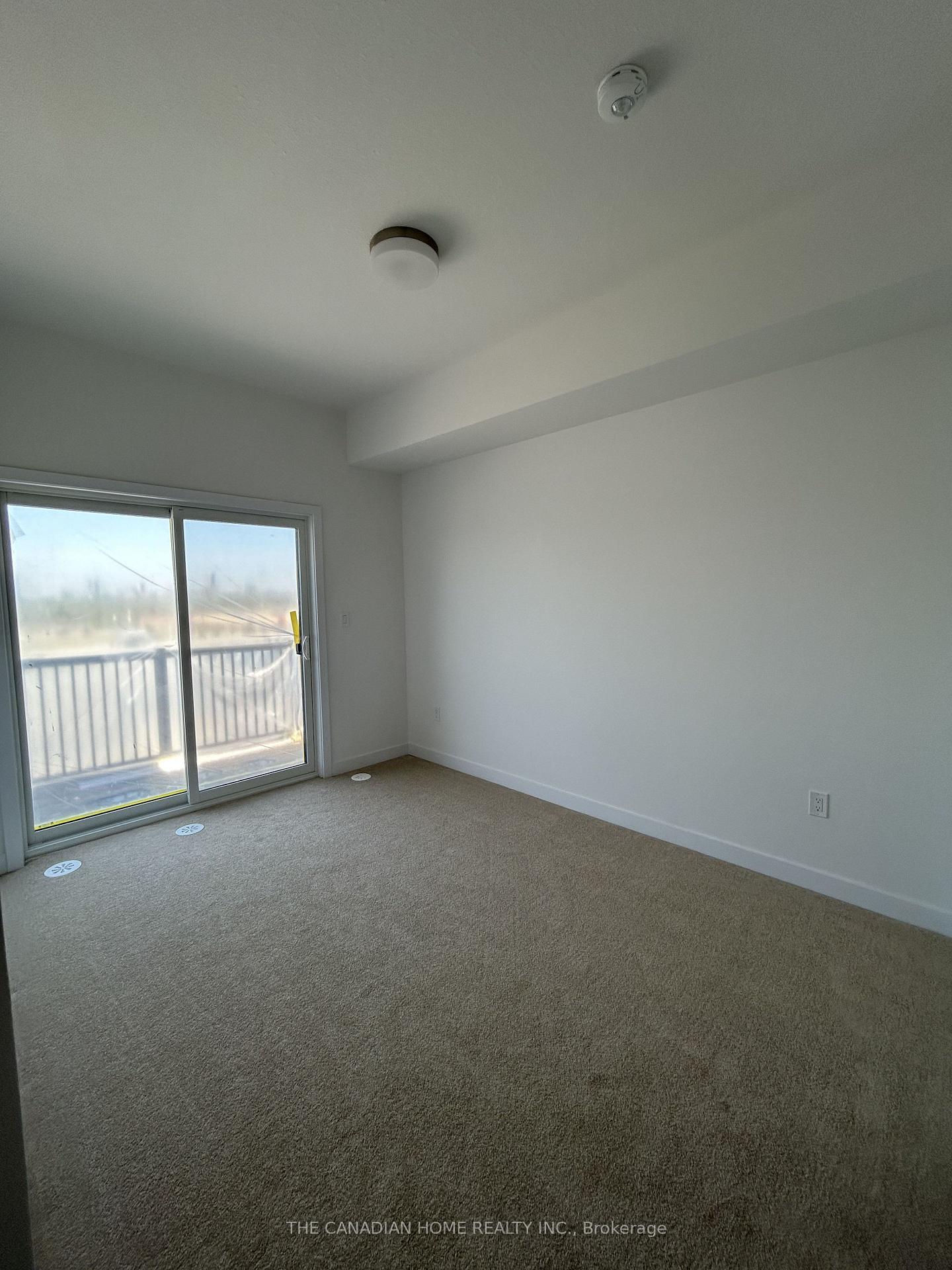 Photo 13 of Unit P11, 25 Palace Street, Kitchener, Laurentian Hills — HOMEH