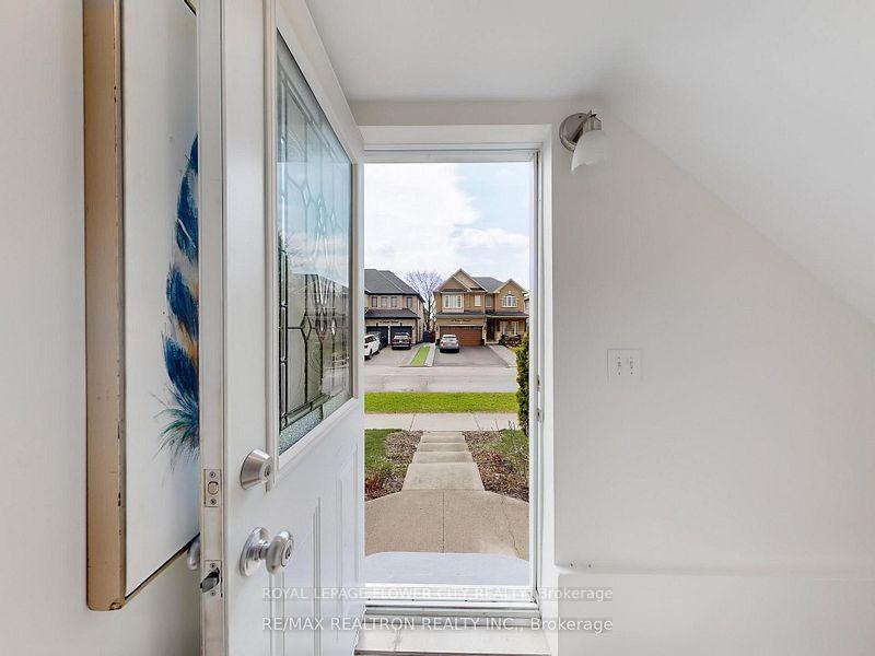 Photo of Unit Basement, 60 Colombo Crescent