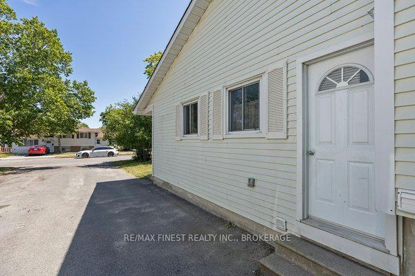 Photo 7 of 30 Woodstone Crescent, Kingston, Central City West — HOMEH