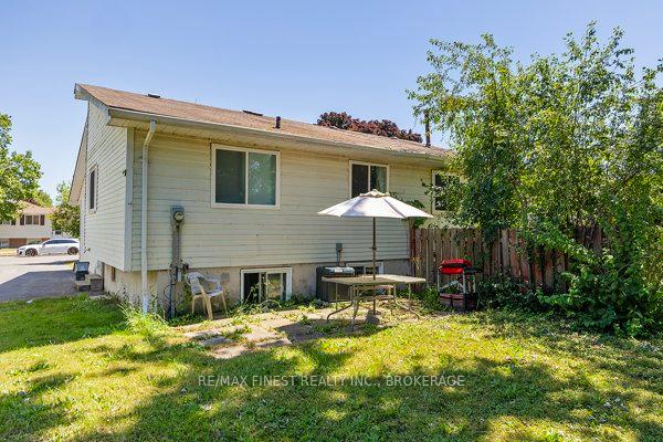 Photo 12 of 30 Woodstone Crescent, Kingston, Central City West — HOMEH