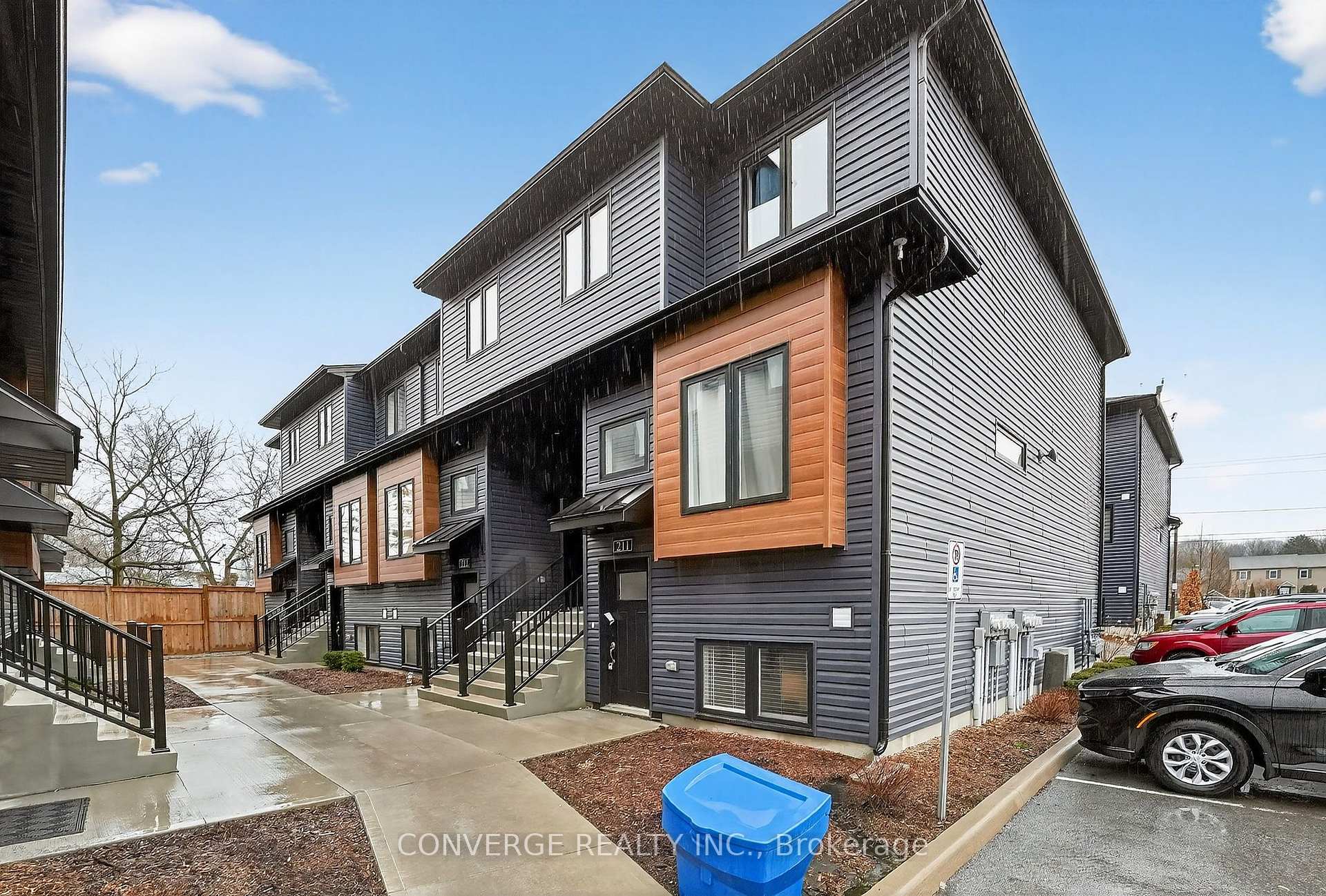 Photo 1 of Unit 22, 781 Clare Avenue, Welland, N. Welland — HOMEH