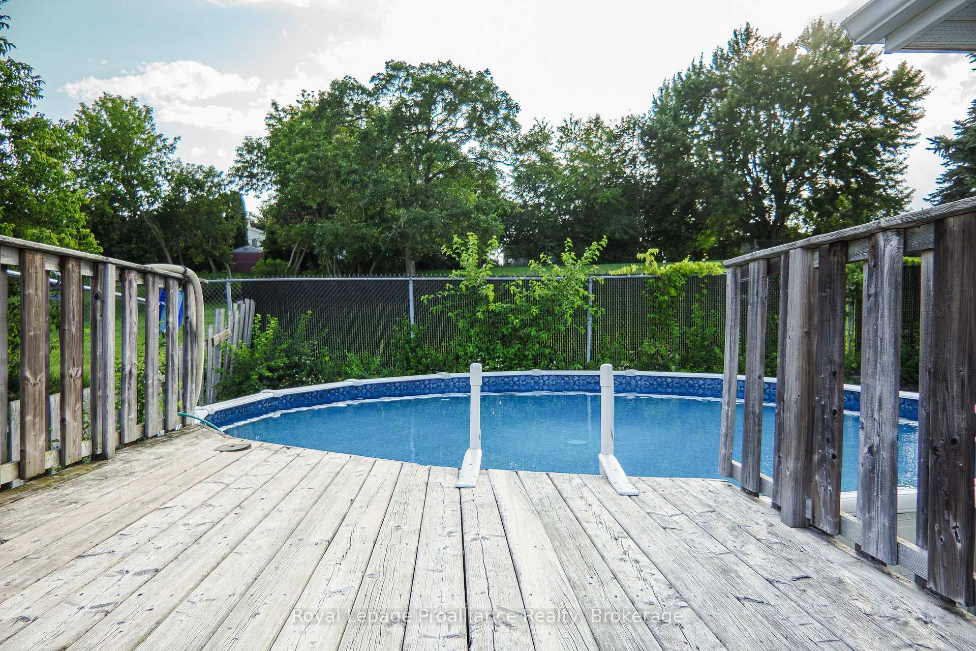 Photo 41 of 44 Ireland Drive, Quinte West, Trenton Ward — HOMEH