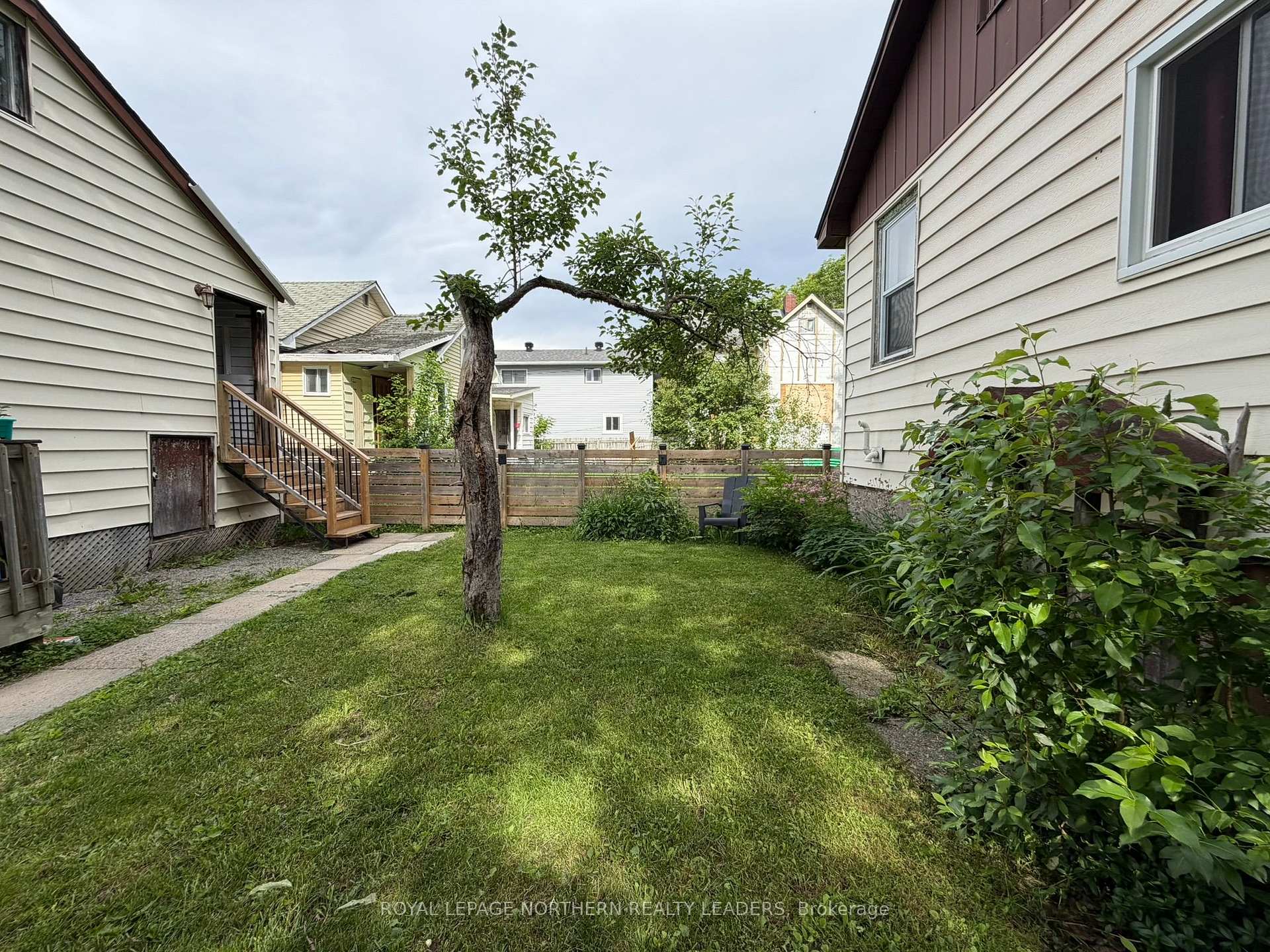 Photo 22 of 104 Fourth Avenue, Timmins, SCH - Main Area — HOMEH