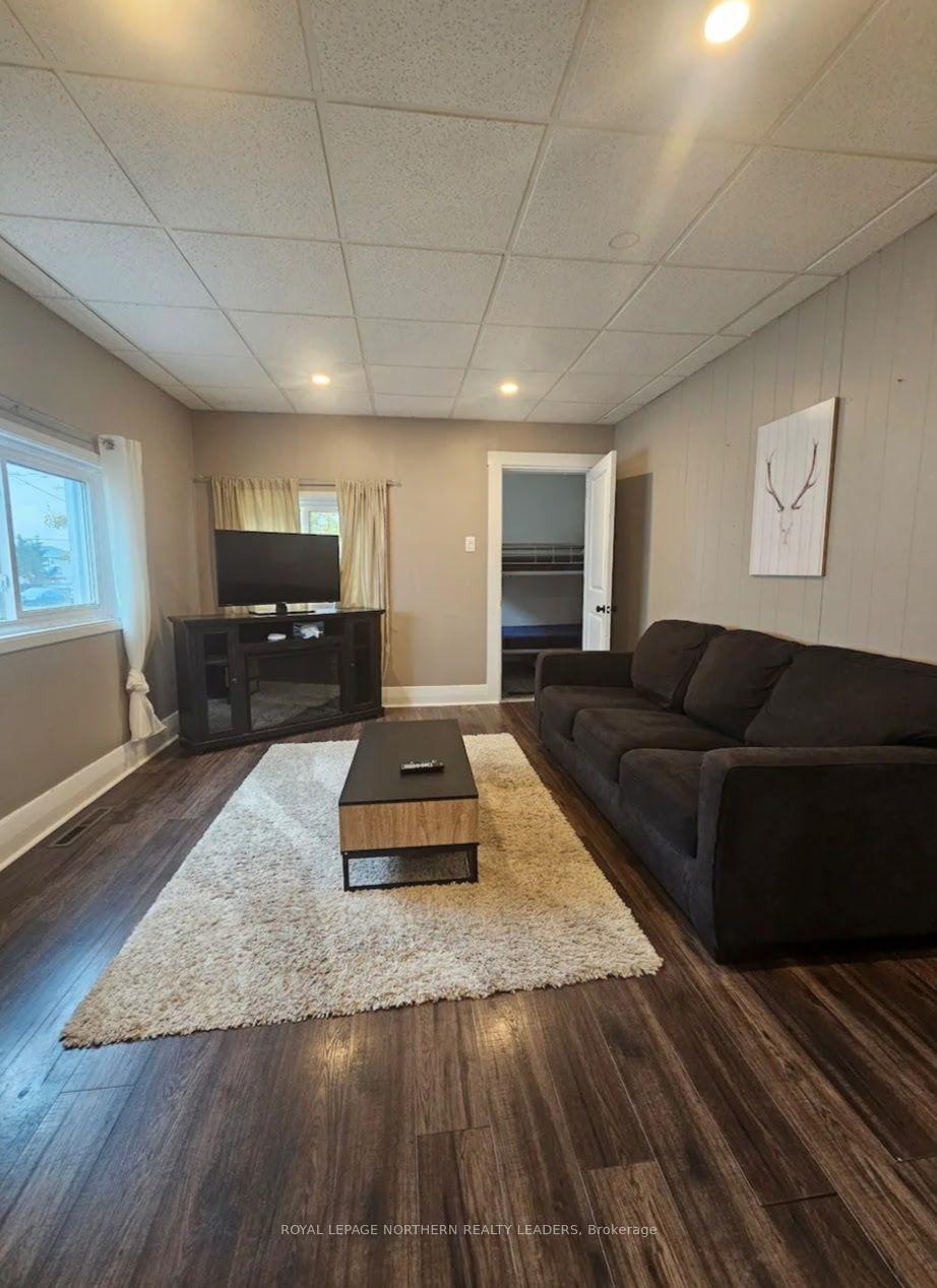 Photo 4 of 104 Fourth Avenue, Timmins, SCH - Main Area — HOMEH