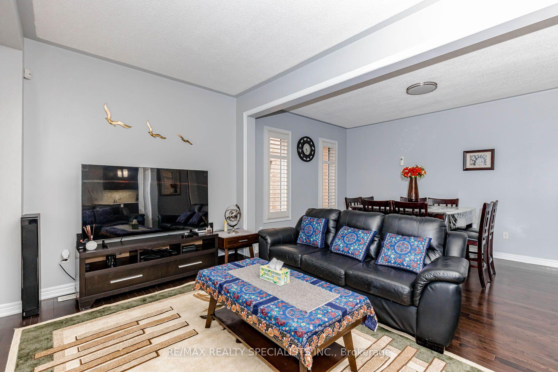 Photo 9 of 182 Allegro Drive, Brampton, Credit Valley — HOMEH